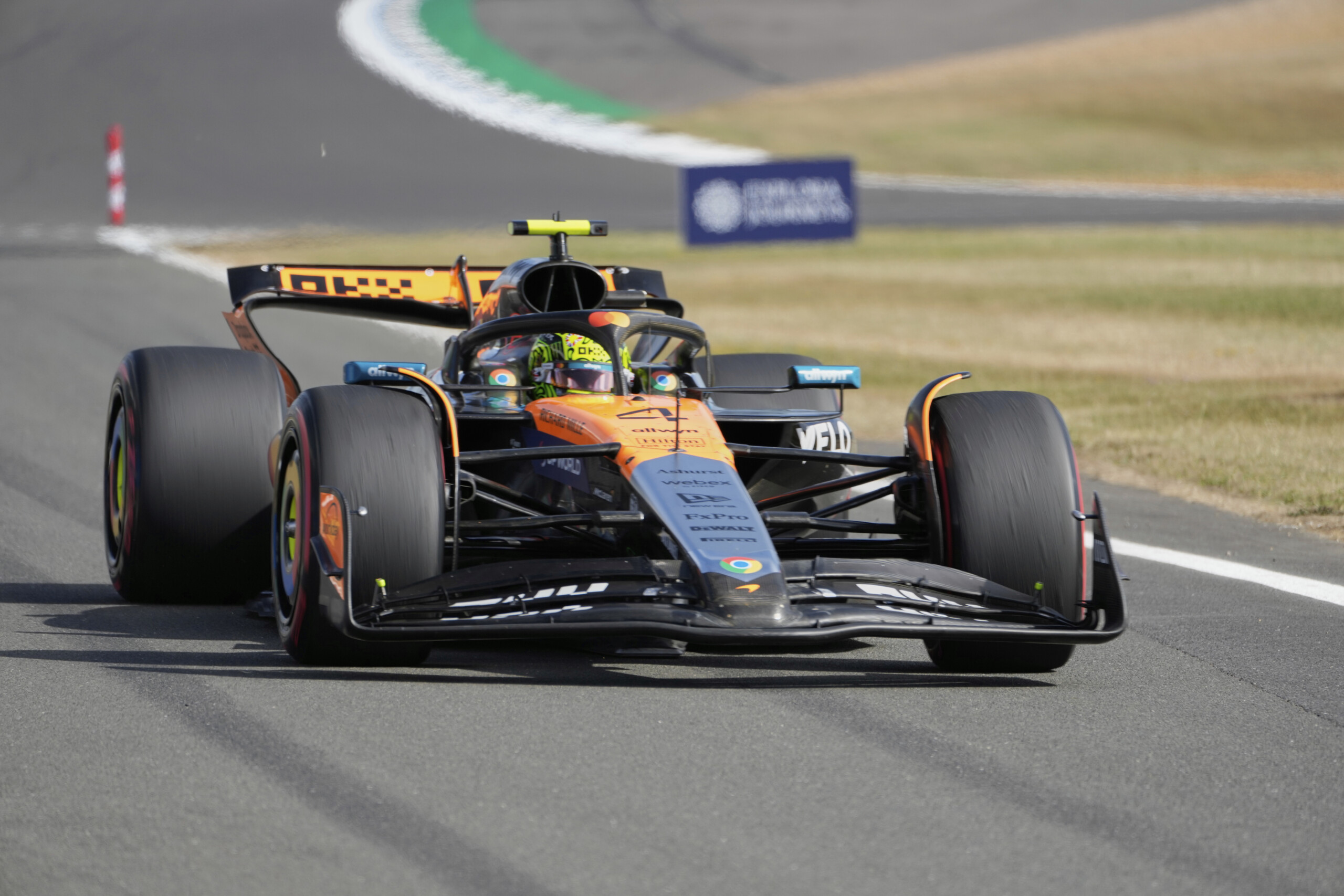 F1, British GP, Norris ahead of Leclerc and Hamilton in FP2