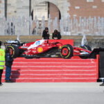 F1, Ferrari in Milan: Fans celebrate Hamilton and Leclerc