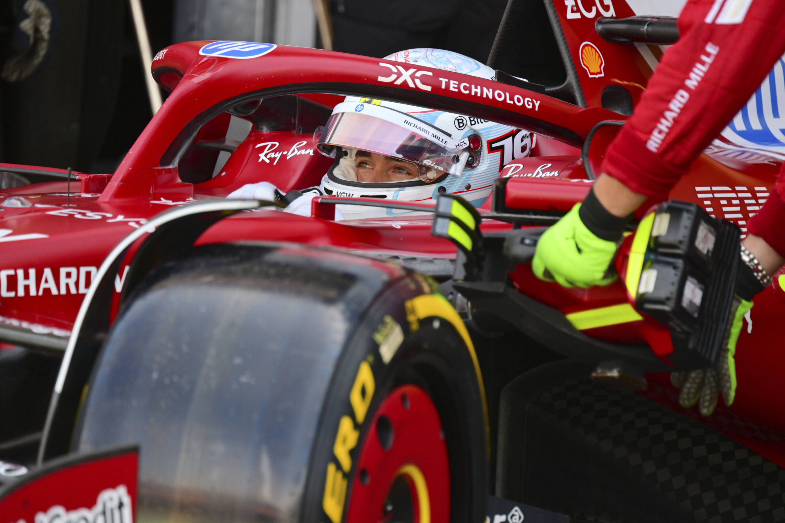 F1, Spanish GP: New Pirelli Podium Cap and harder tyres