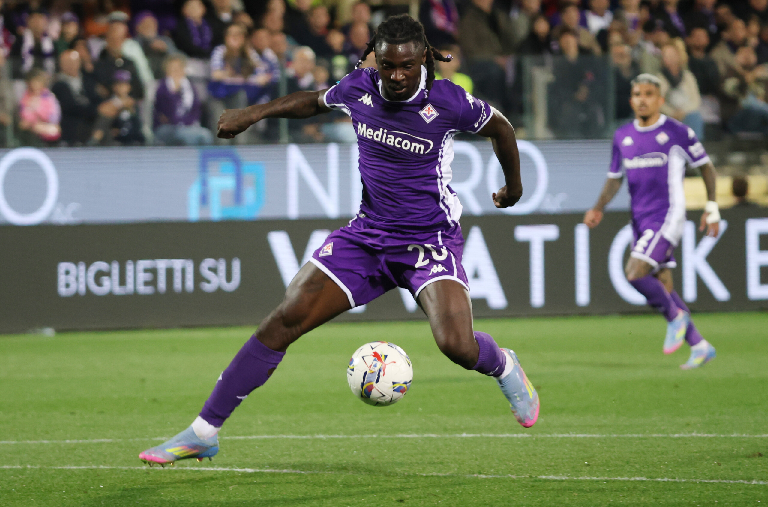 Fiorentina to play friendly at Old Trafford against Manchester United on August 9