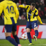 Fiorentina welcomes Dzeko, medical completed for the striker