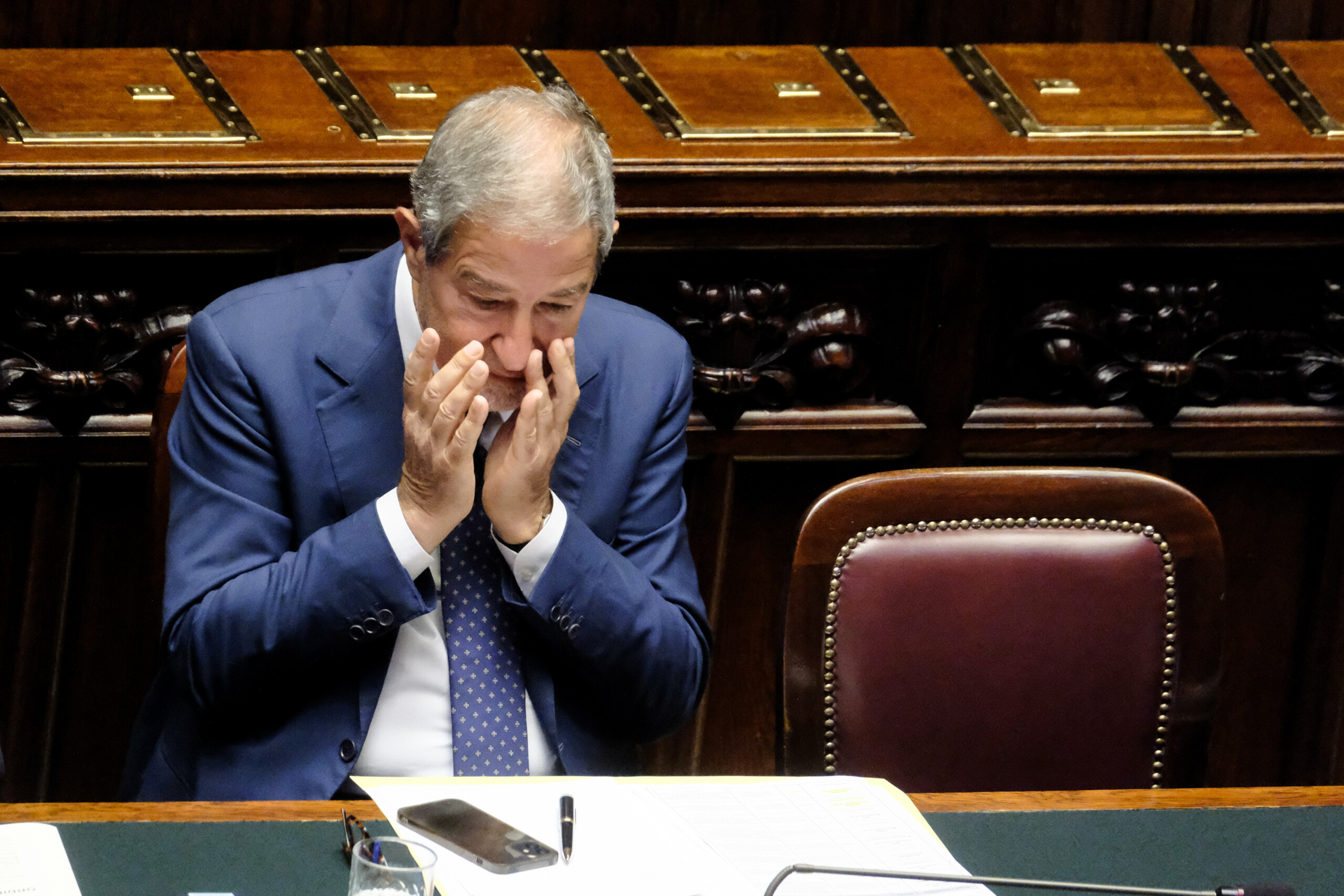 Fires, Musumeci declares state of national mobilisation for Vesuvius Fires, Musumeci declares state of national mobilisation for Vesuvius