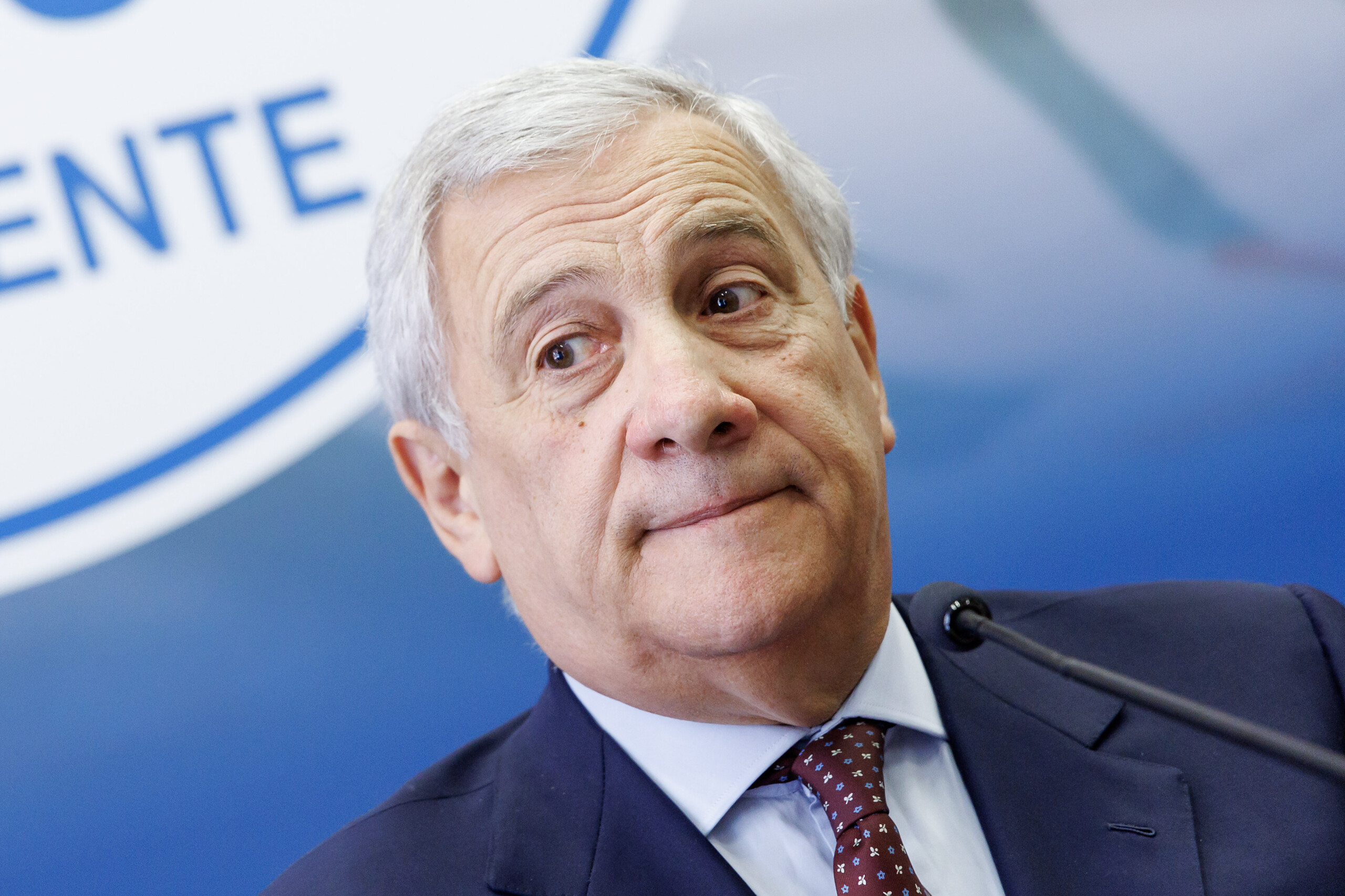 Fires, Tajani: ‘Government monitoring Vesuvius emergency’