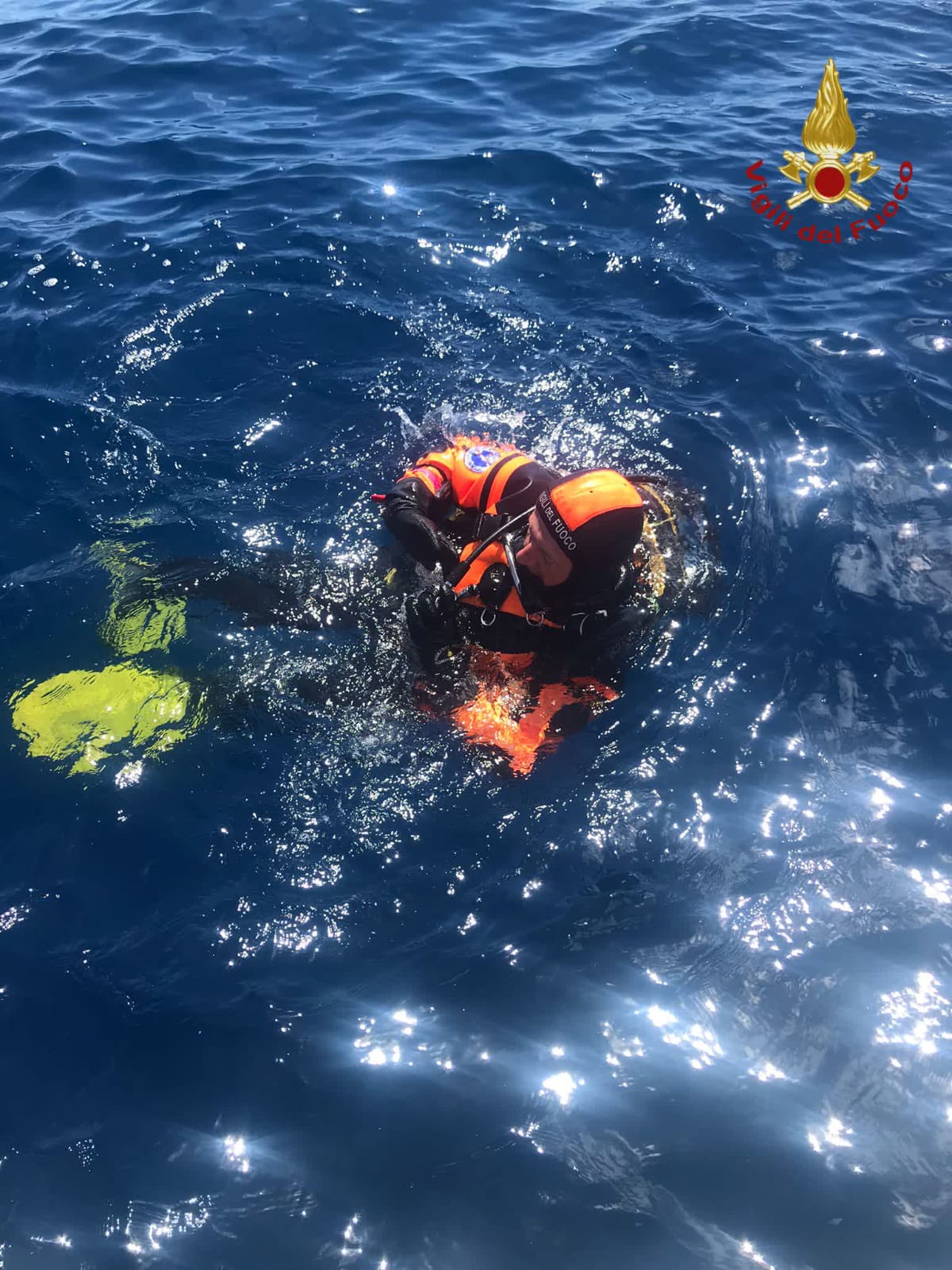 Fishing boat capsized off the coast of Anzio, body of missing person recovered