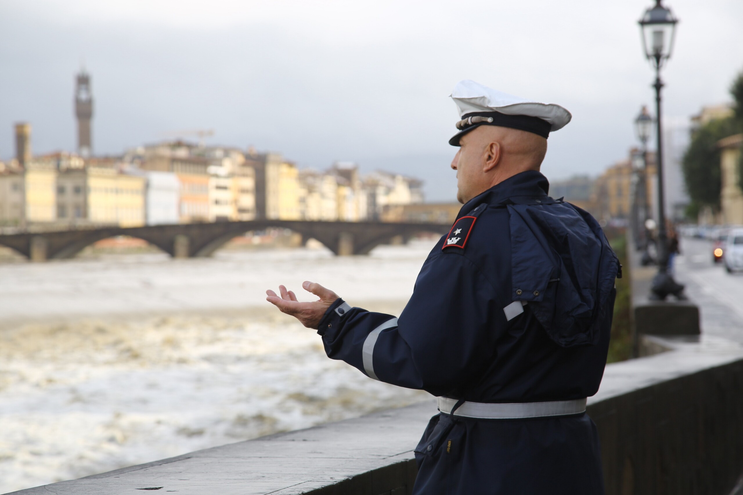 Florence: woman found dead along a path Florence: woman found dead along a path
