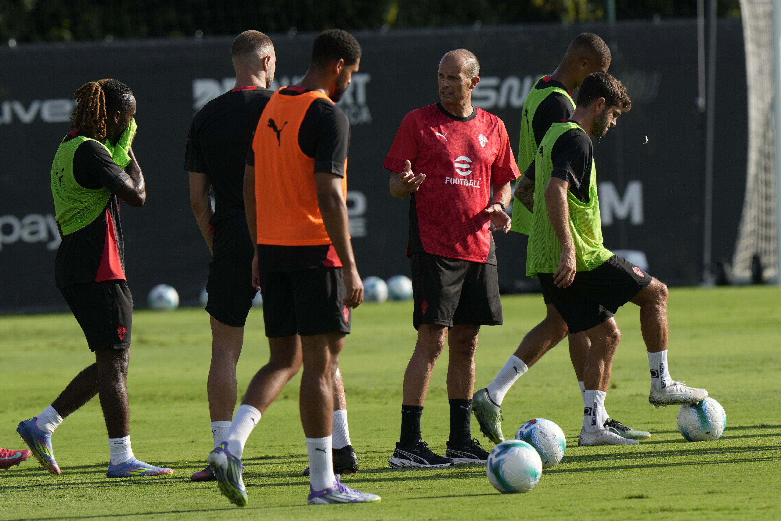Football, Allegri: ‘I couldn't say no to Milan, I'm here to give my all’