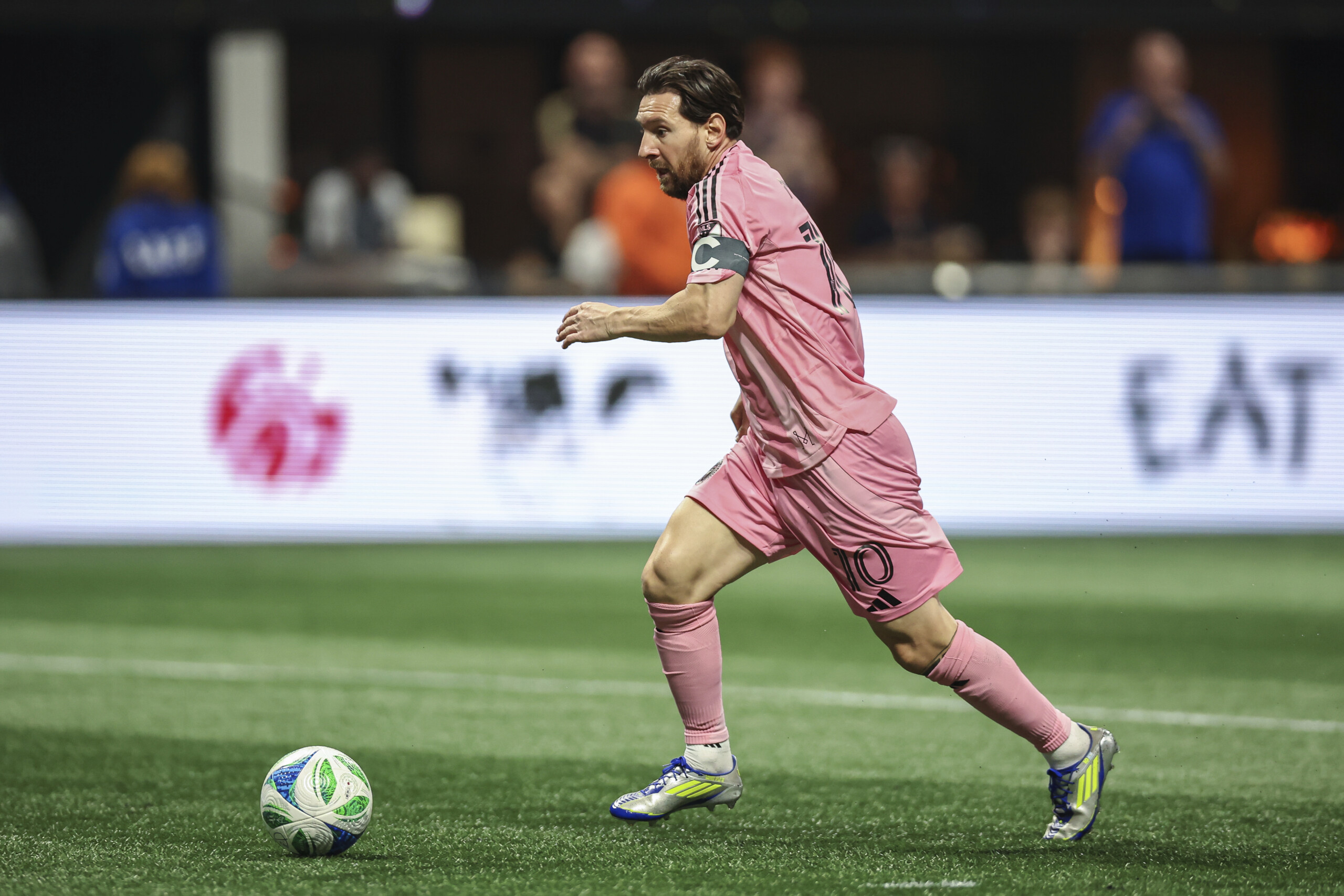 Football, Argentina: Messi misses national team