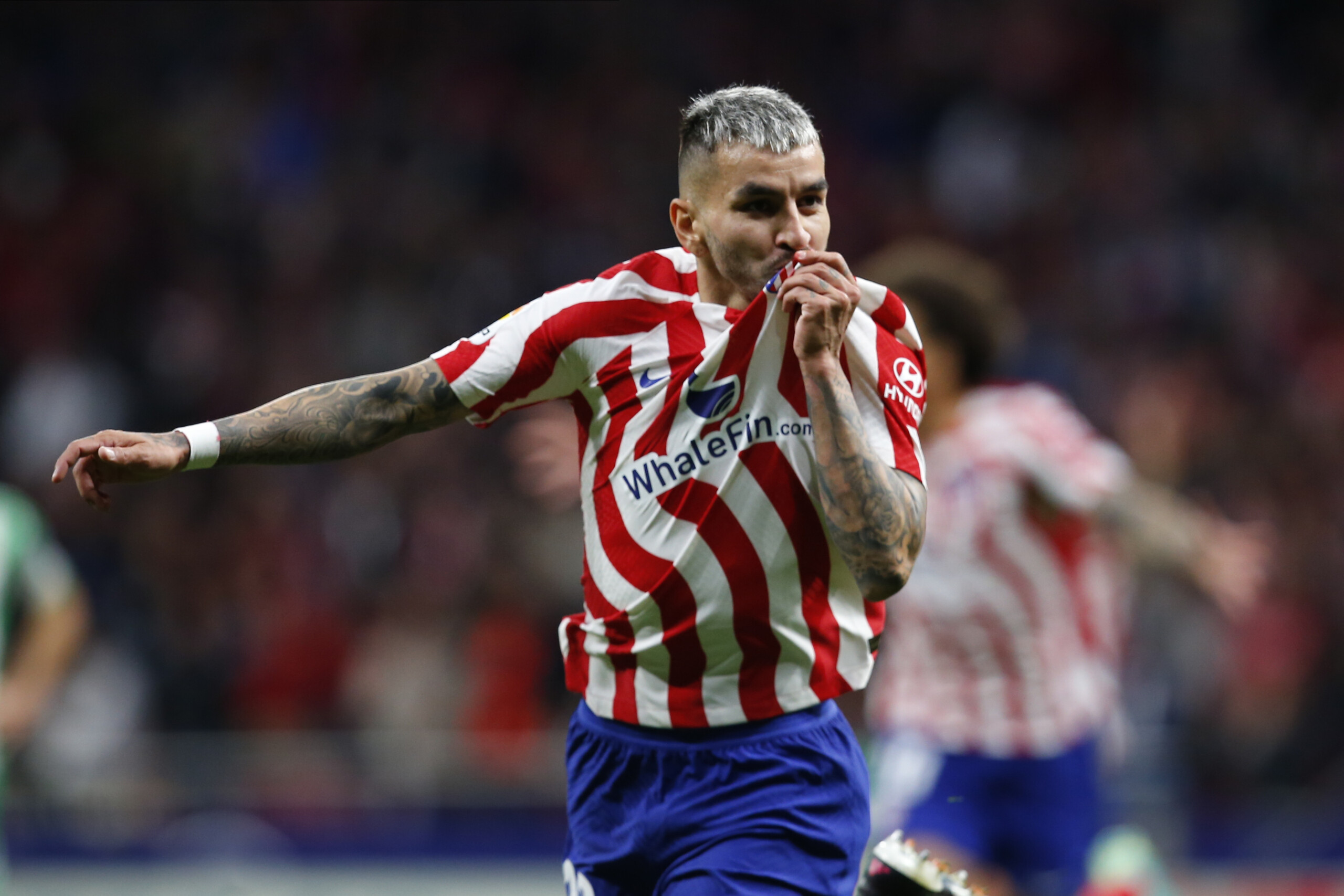 Football: Atletico Madrid, Correa suspended five times for insulting the referee Football: Atletico Madrid, Correa suspended five times for insulting the referee
