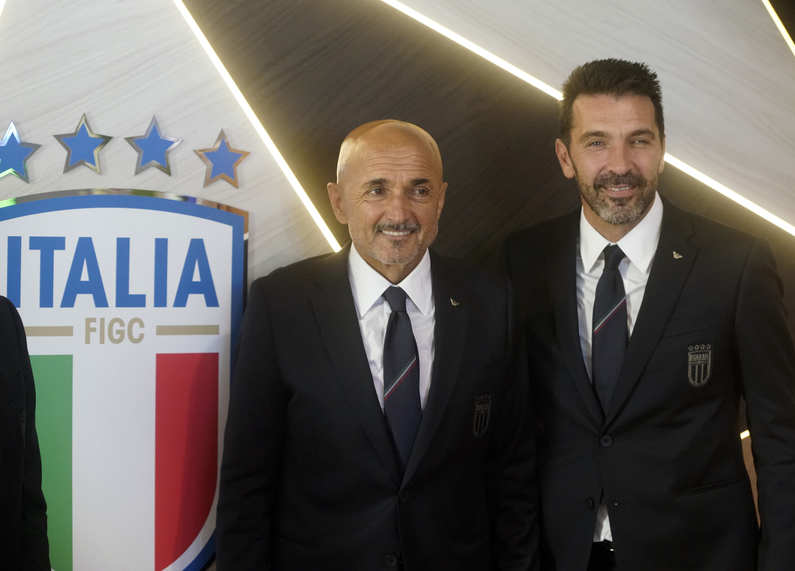 Football, Buffon bids farewell to Spalletti: ‘Thank you for your work with the national team’
