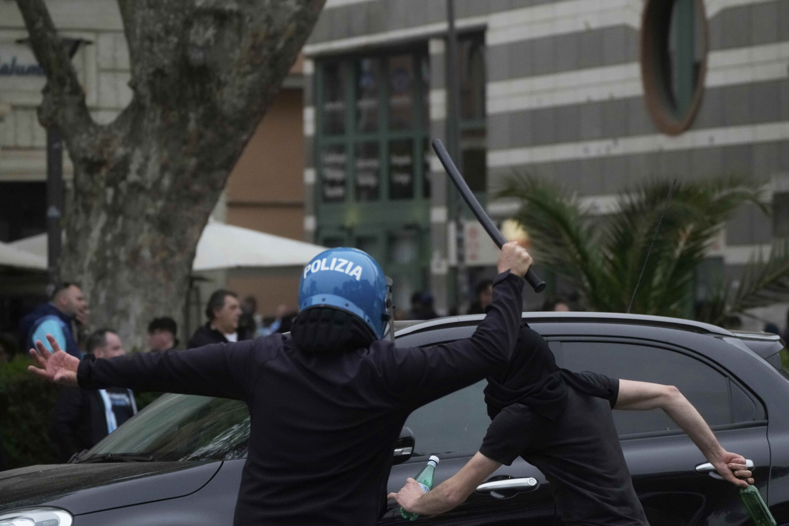 Football, clashes before Lazio-Roma derby: Prosecutor opens case