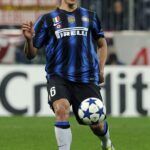 Football: domestic accident, former Inter player Lucio in intensive care for burns