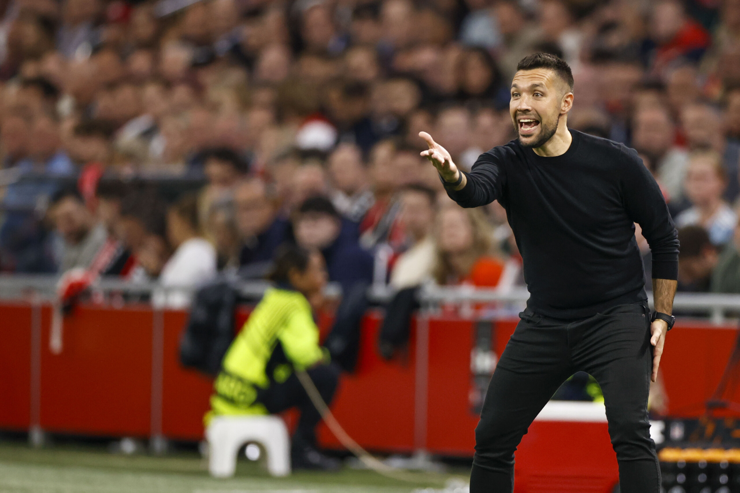 Football, Farioli leaves Ajax: ‘The club and I have the same goals but different visions’ Football, Farioli leaves Ajax: ‘The club and I have the same goals but different visions’