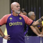Football: Fiorentina draw 1-1 with Manchester United in friendly match at Old Trafford