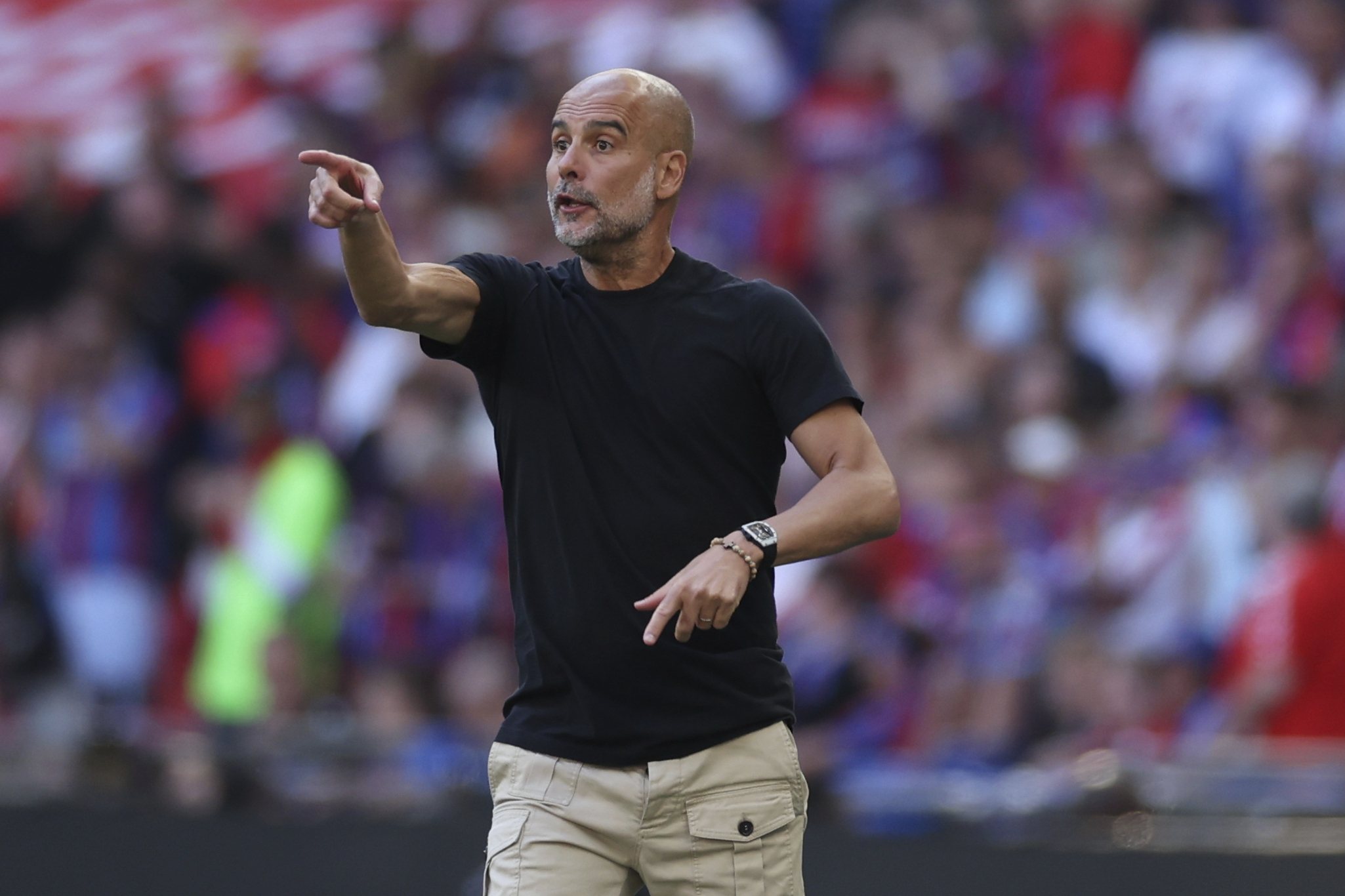 Football, Guardiola: "City will go to the Champions League, De Bruyne will get the homage he deserves"