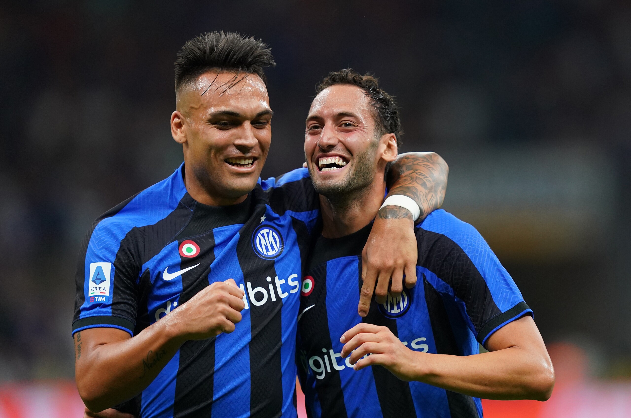 Football, Inter: peace between Calhanoglu and Lautaro on social media