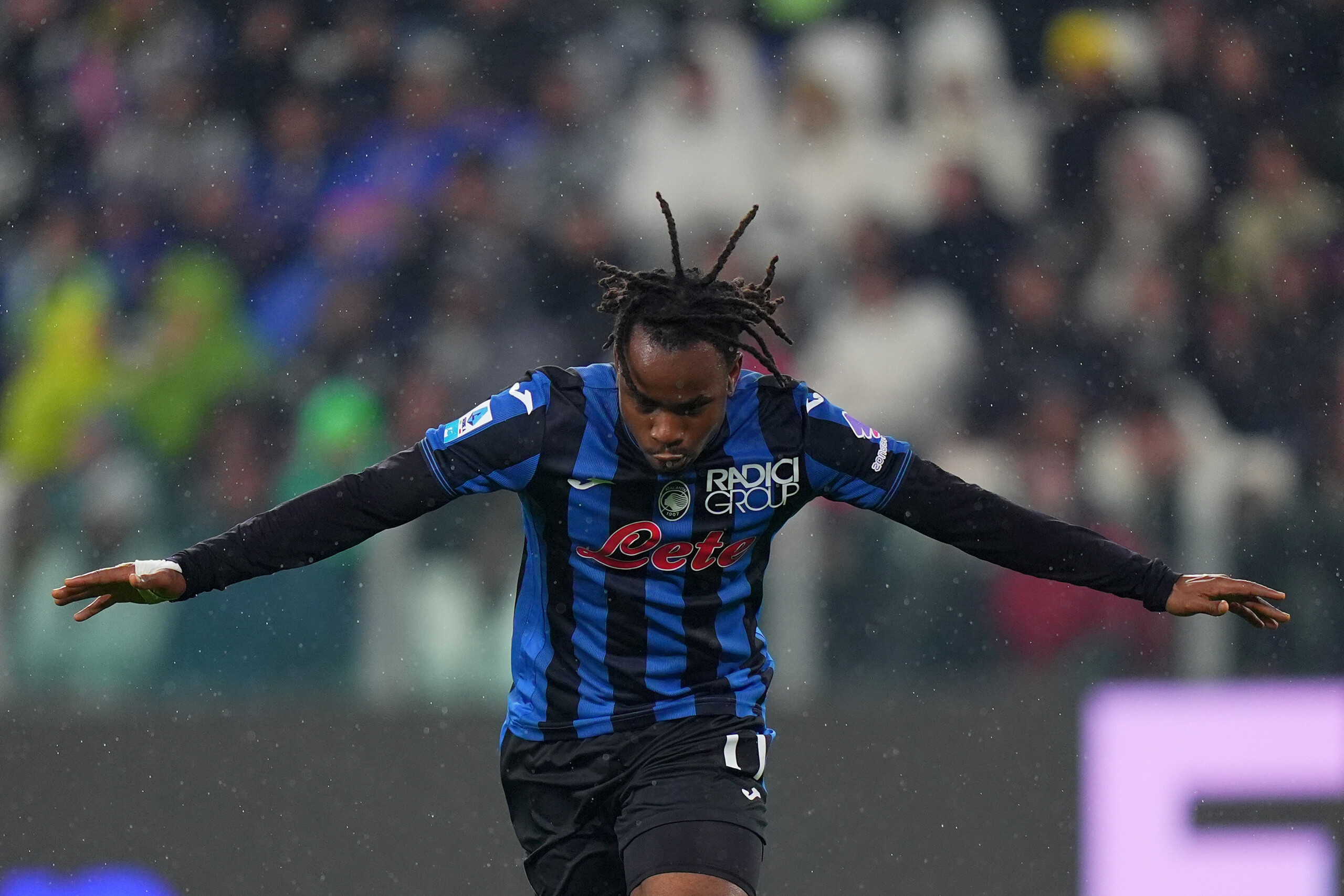 Football, Lookman: ‘I gave everything for Atalanta, but promises were broken’
