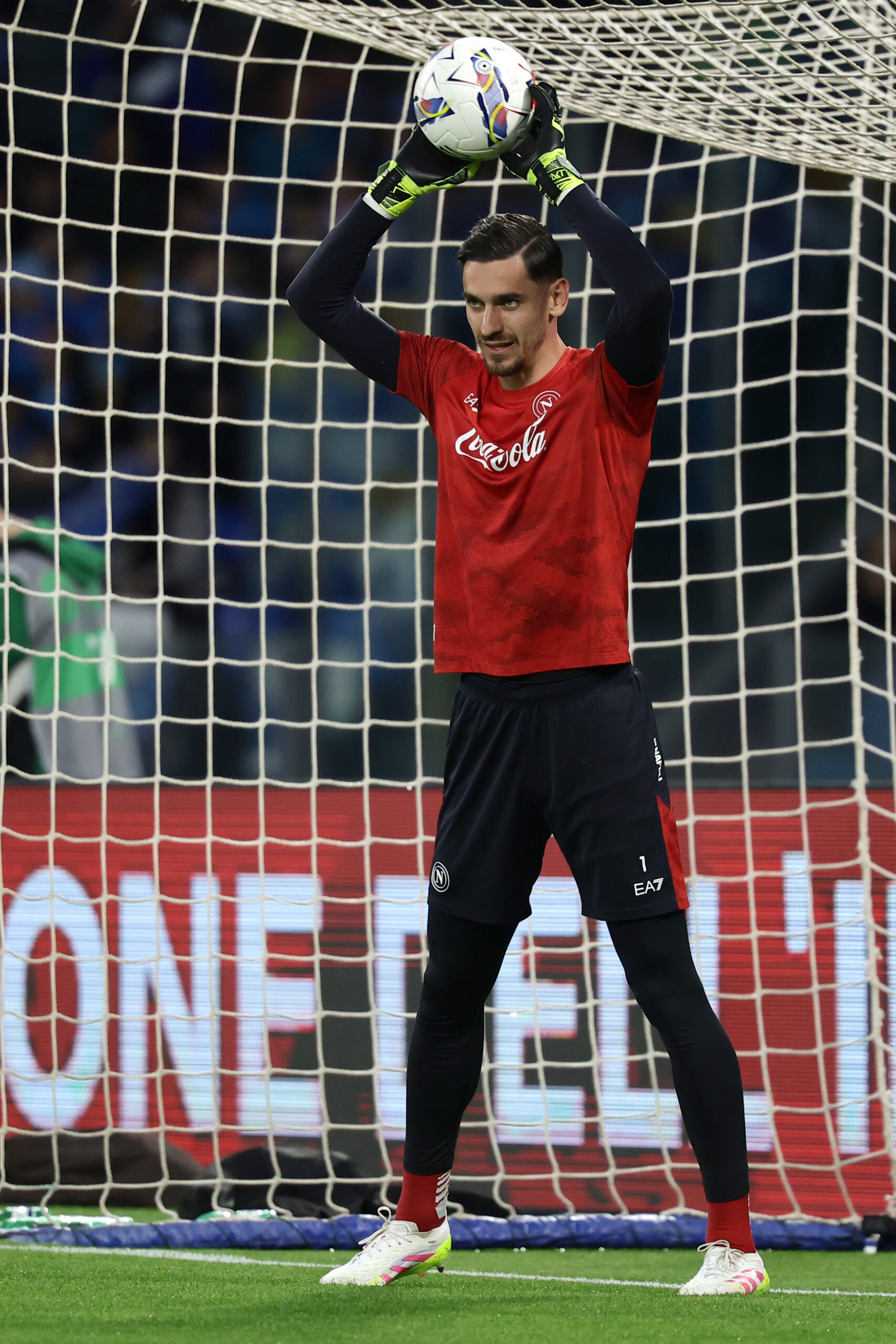 Football, Meret: ‘I'm very happy in Naples, we need a large squad to repeat our success’