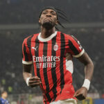 Football, Milan bids farewell to Abraham: ‘Total commitment every minute’