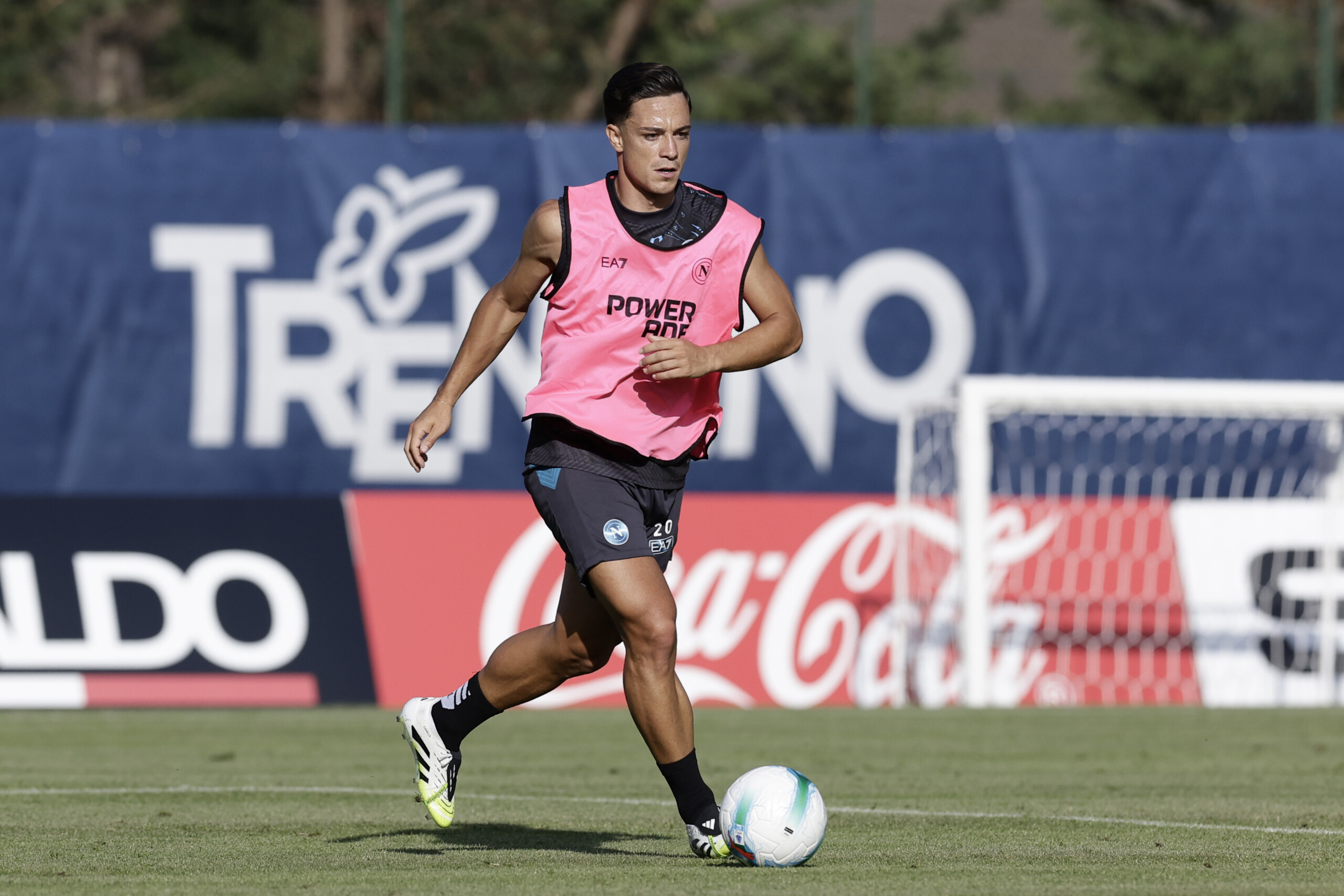 Football, Raspadori departs for Spain: “Medical exams with Atletico Madrid tomorrow”