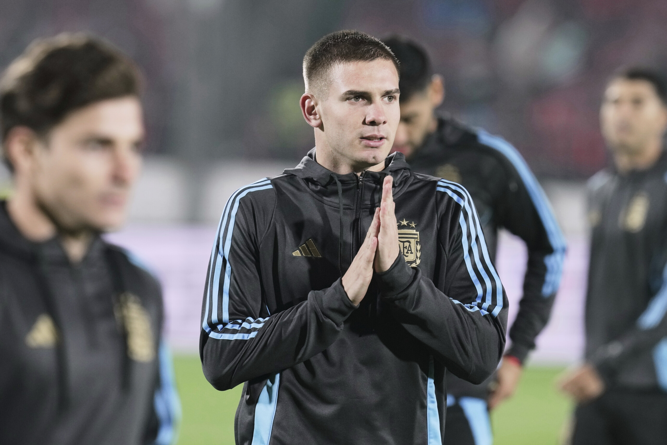 Football, Real Madrid makes Mastantuono's signing official: "I will give my all for this shirt"