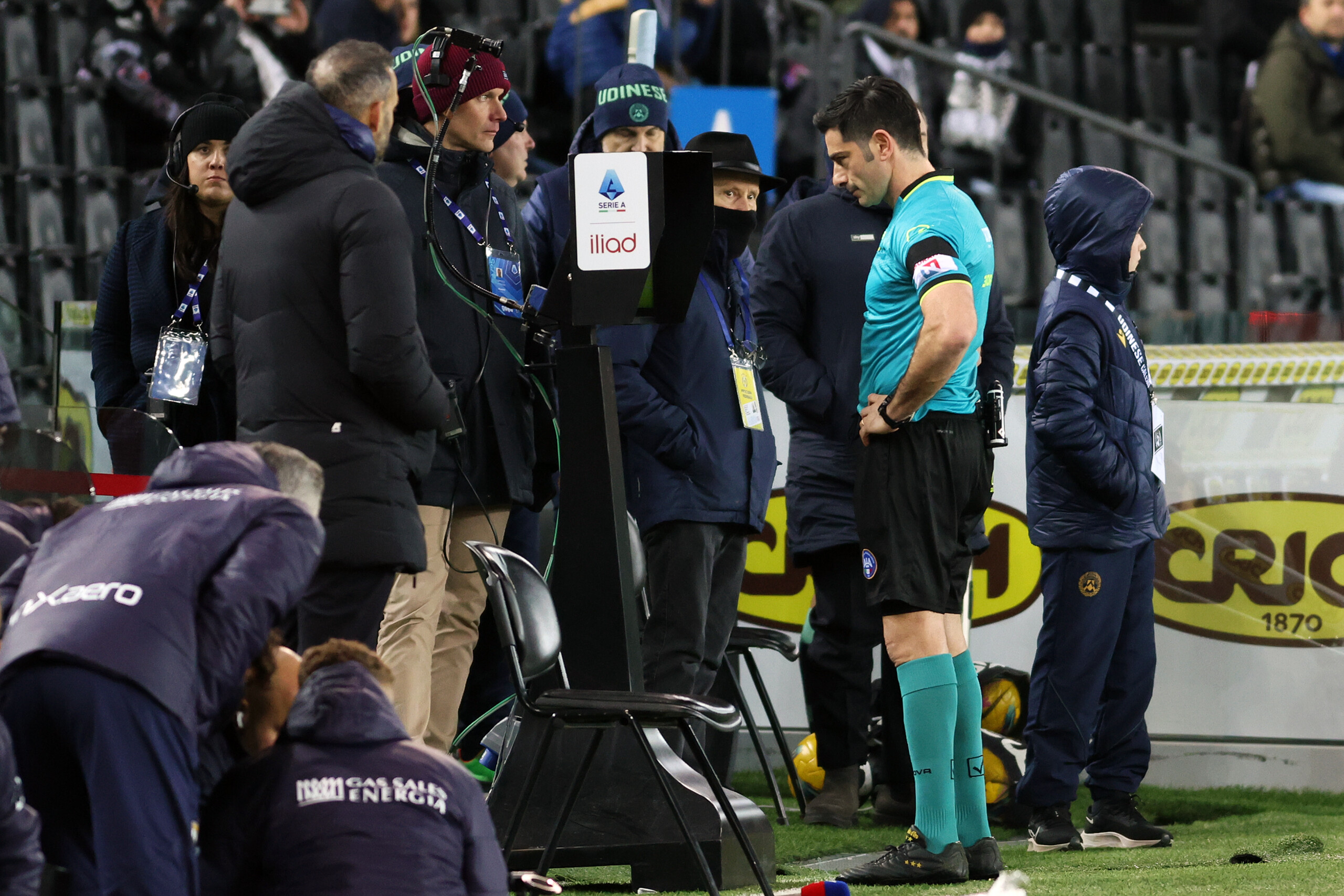 Football, turning point in The Hague: referees will explain VAR decisions to fans in stadiums