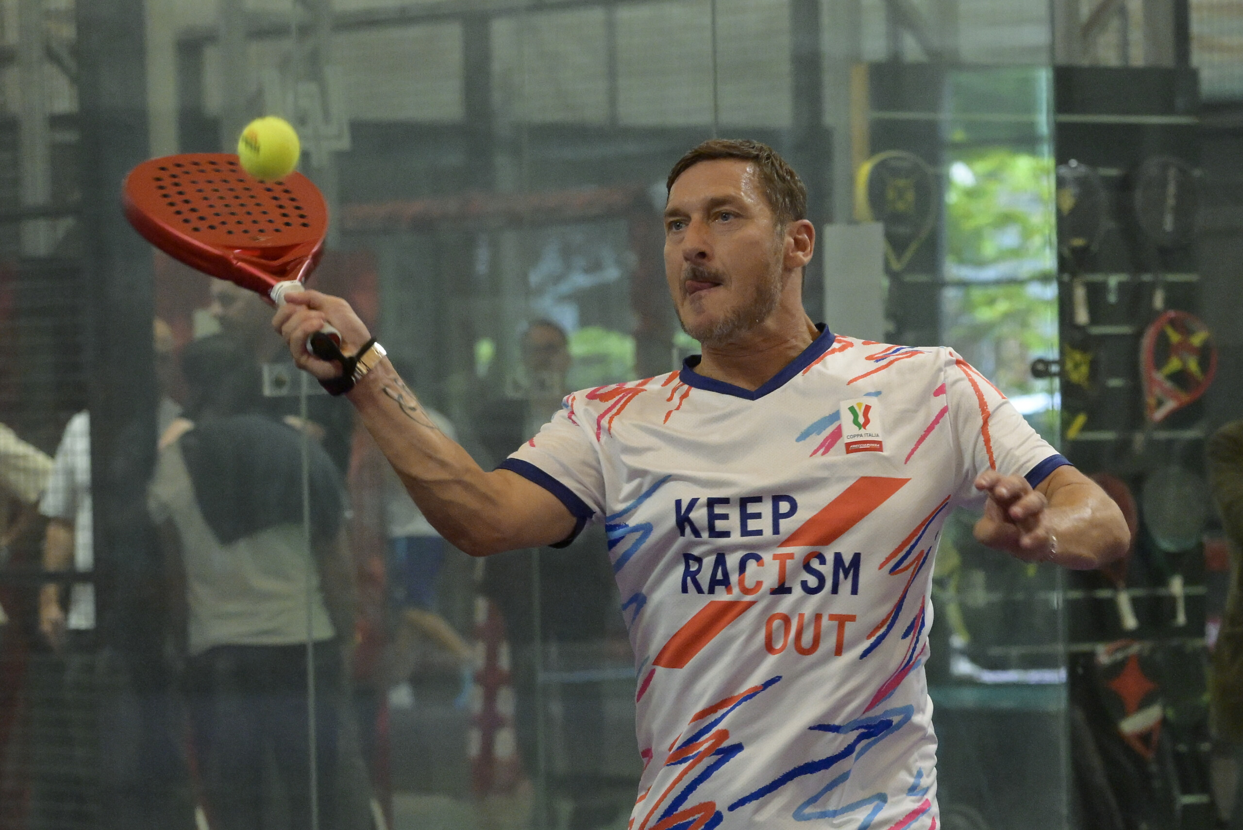 Football, Ukrainians in Italy: "Totti sides with the wrong side of history, he should reconsider"