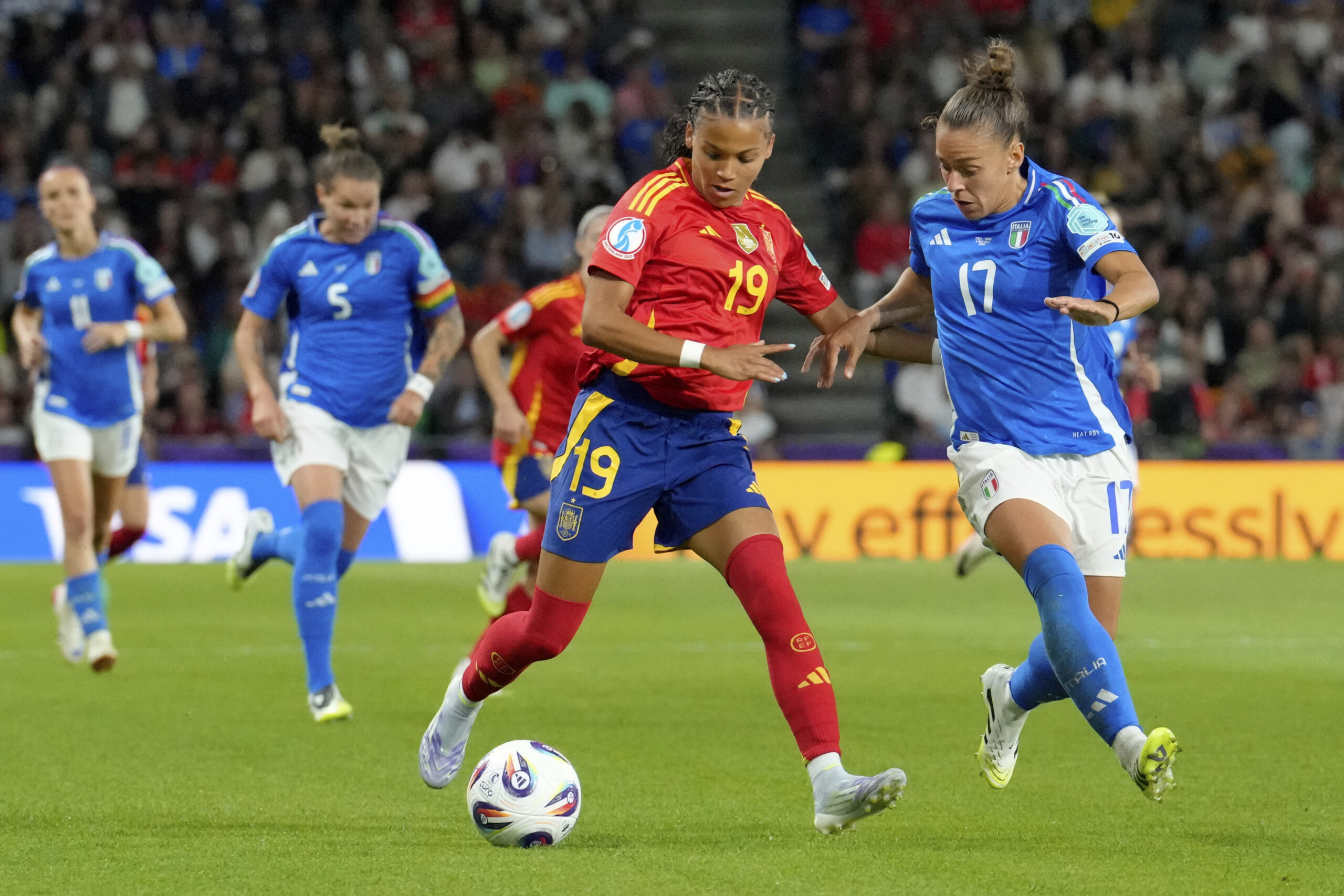 Football: Women's European Championship, Italy beaten 3-1 by Spain but through to the quarter-finals Football: Women's European Championship, Italy beaten 3-1 by Spain but through to the quarter-finals