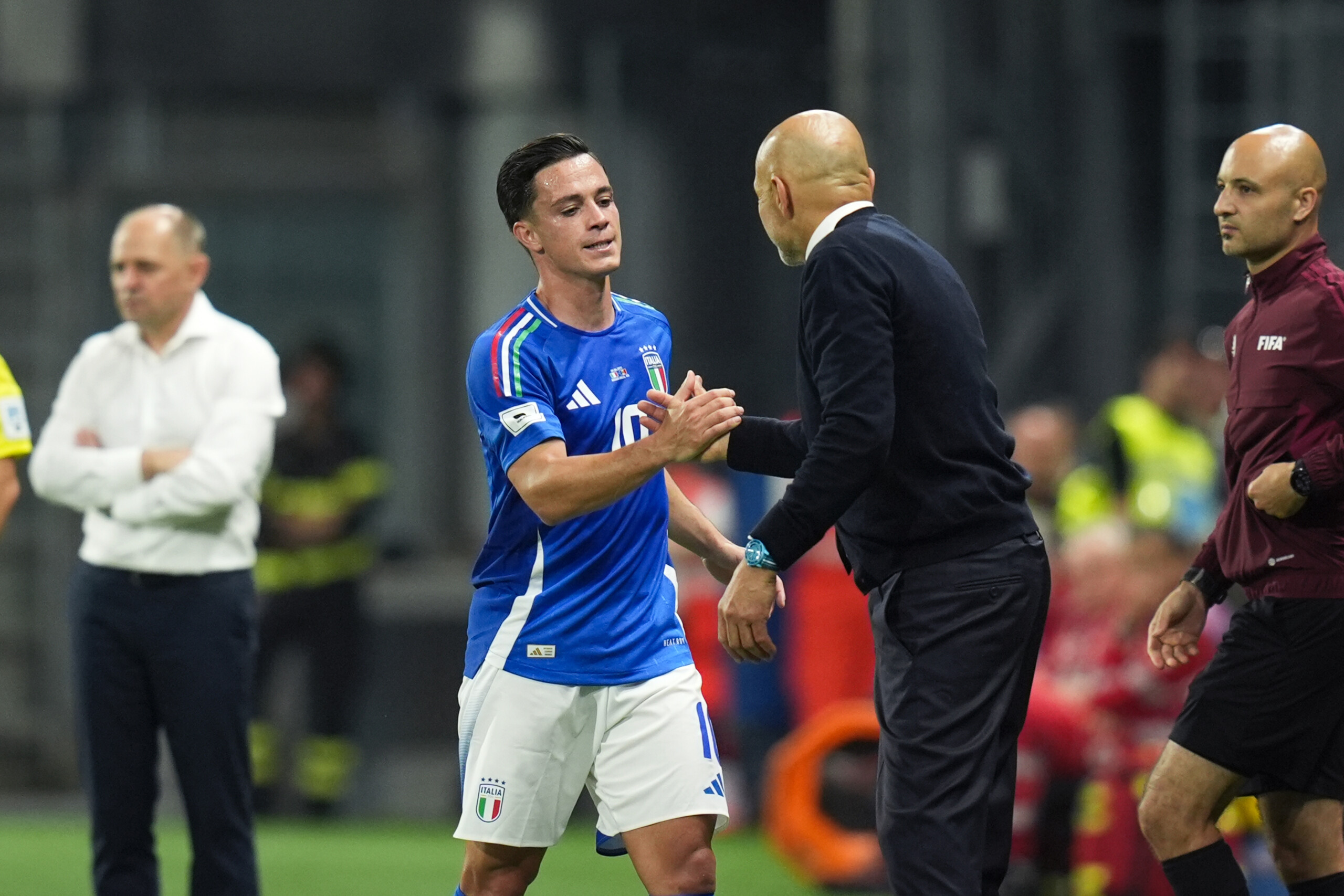 Football, World Cup qualifiers: Italy-Moldova 2–0 Football, World Cup qualifiers: Italy-Moldova 2–0