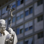 For Bergoglio today 22 days in hospital, like Wojtyla after attack