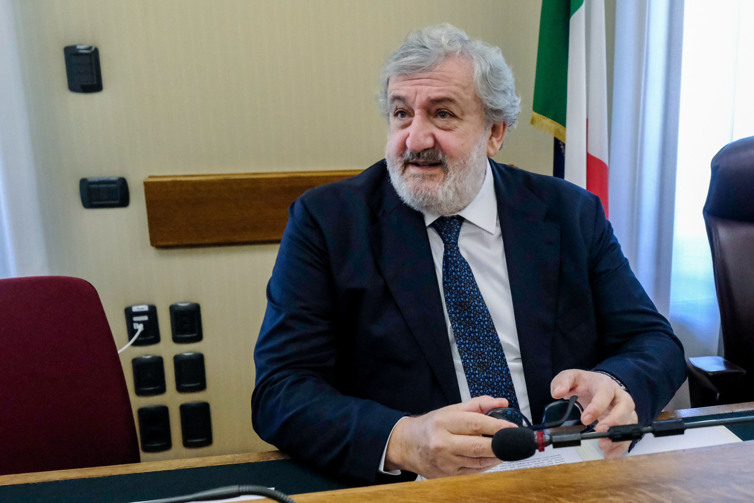 Former Ilva, Emiliano: ‘I categorically rule out signing today, but decisive steps are possible’ Former Ilva, Emiliano: ‘I categorically rule out signing today, but decisive steps are possible’