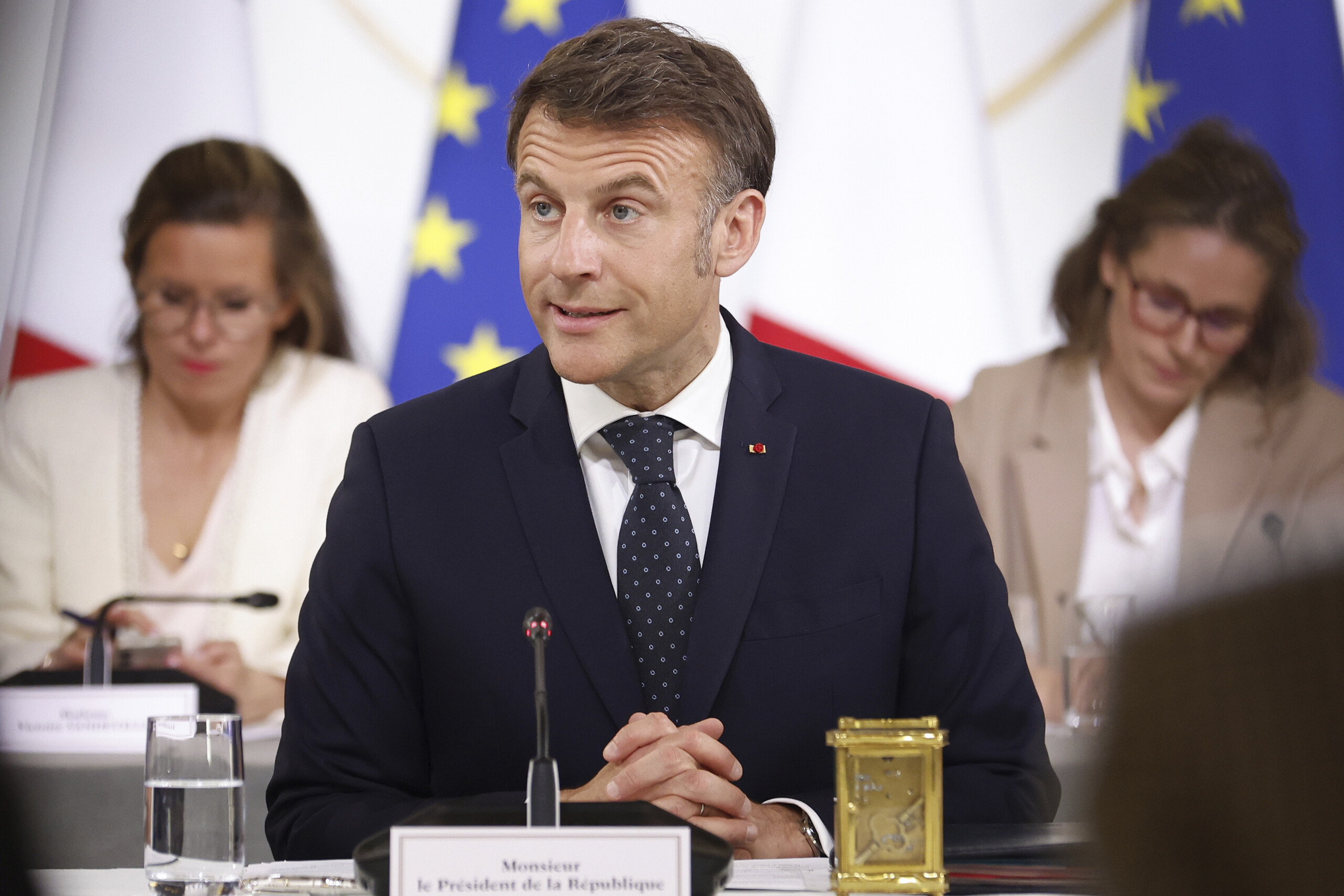 France, Paris announces expulsion of 12 Algerian diplomatic officials