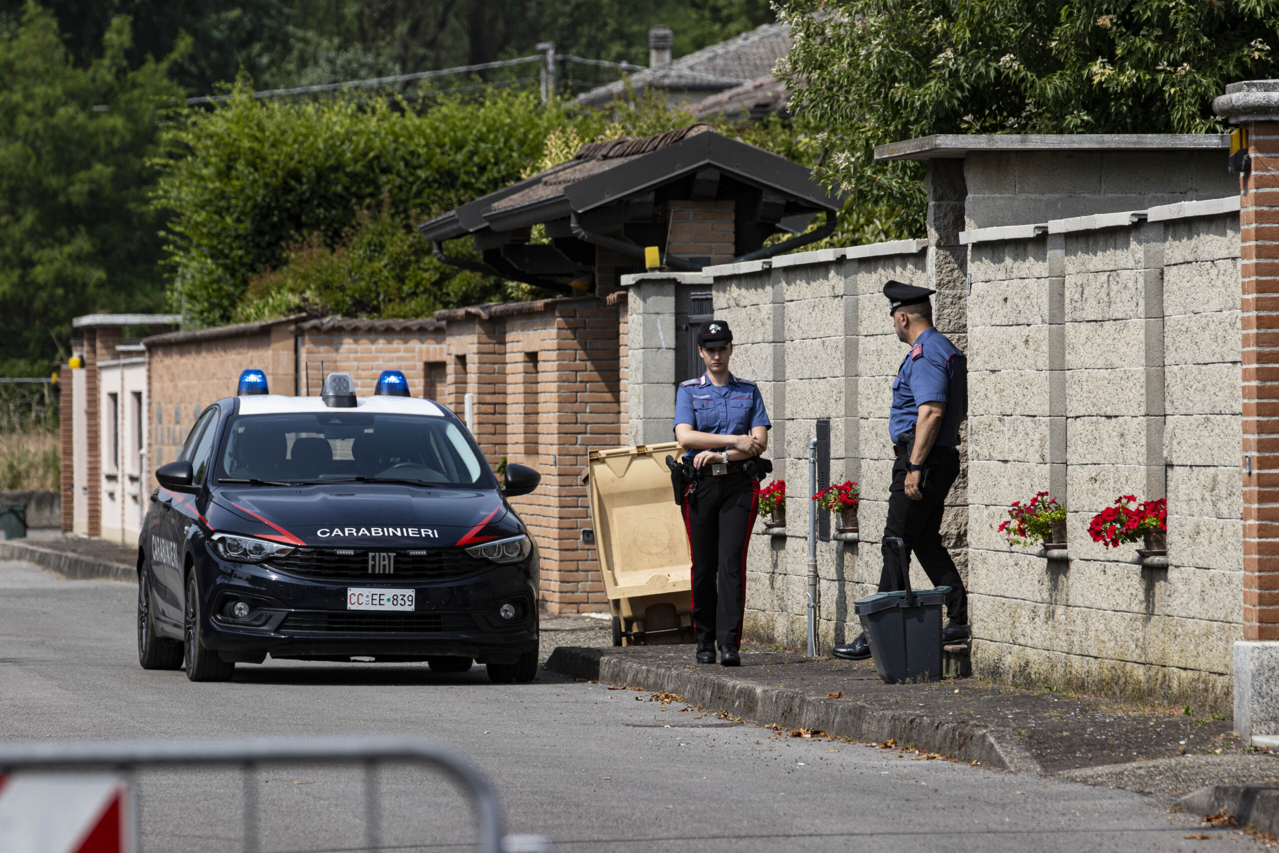 Garlasco murder case, 11 experts for DNA analysis: starting with the garbage