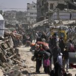 Gaza, 27 People Killed in Israeli Airstrike on School Refugees