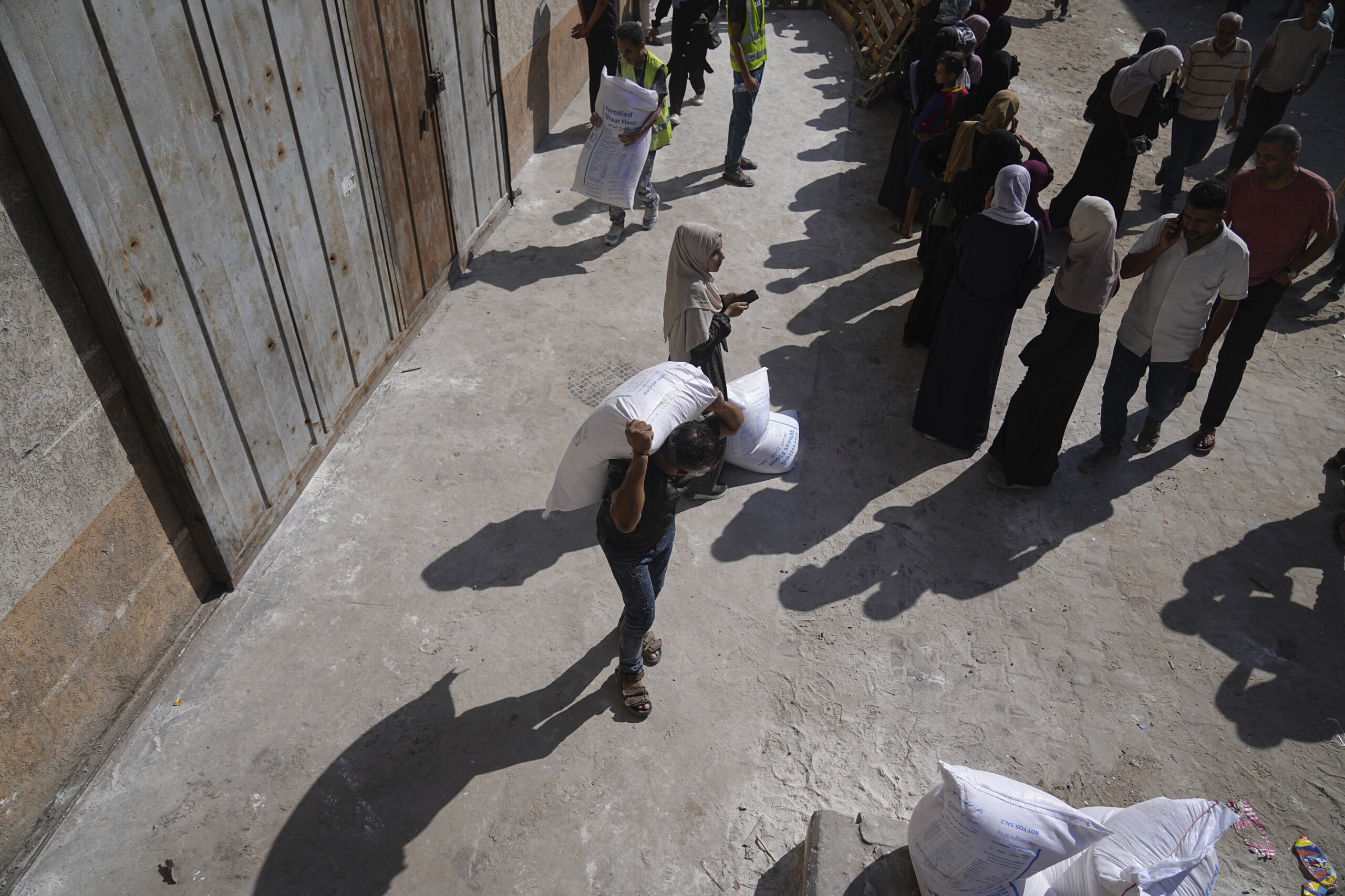 Gaza, 549 dead in total while waiting for humanitarian aid