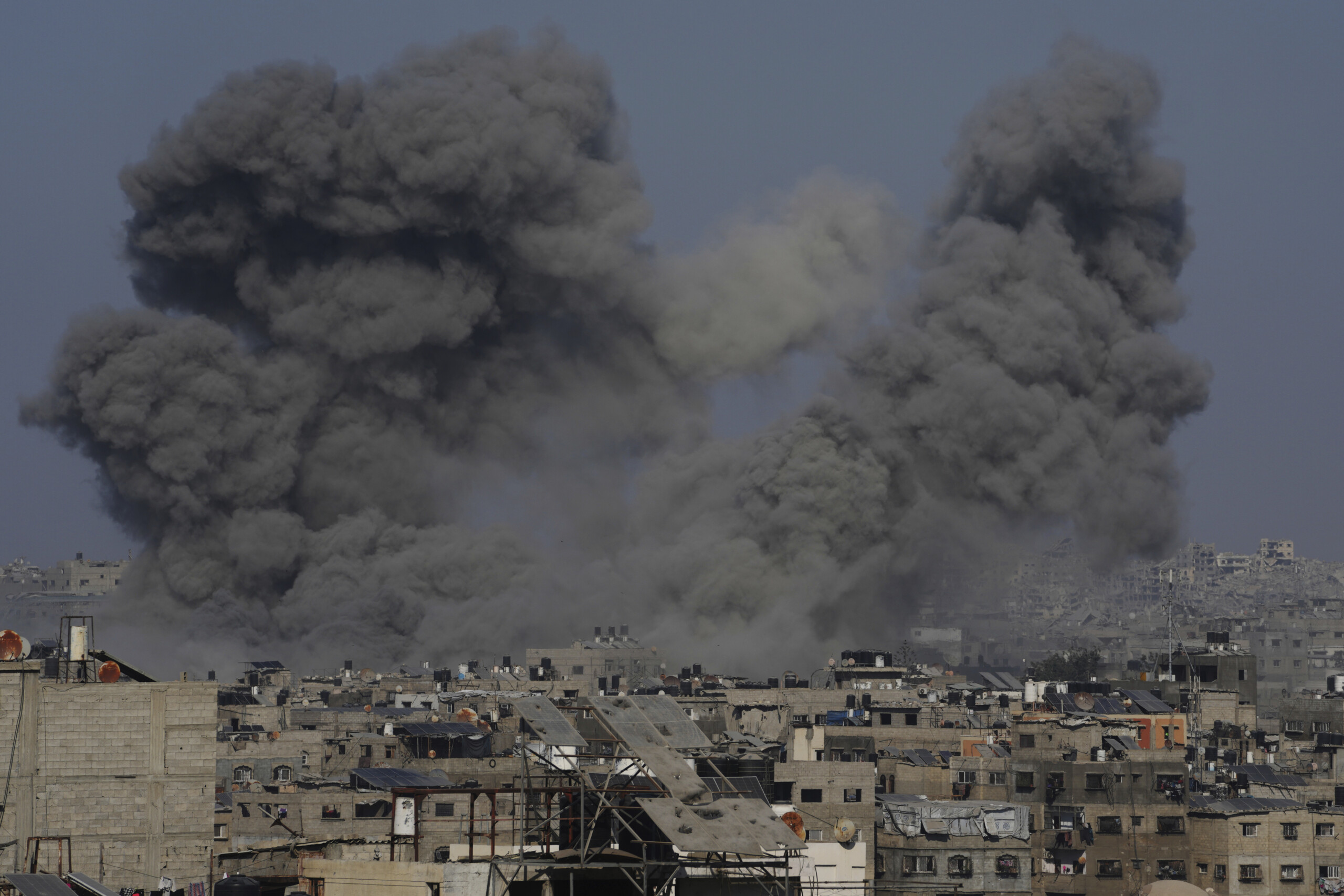 Gaza, Al Jazeera: ‘20 dead in Israeli attack on Gaza’