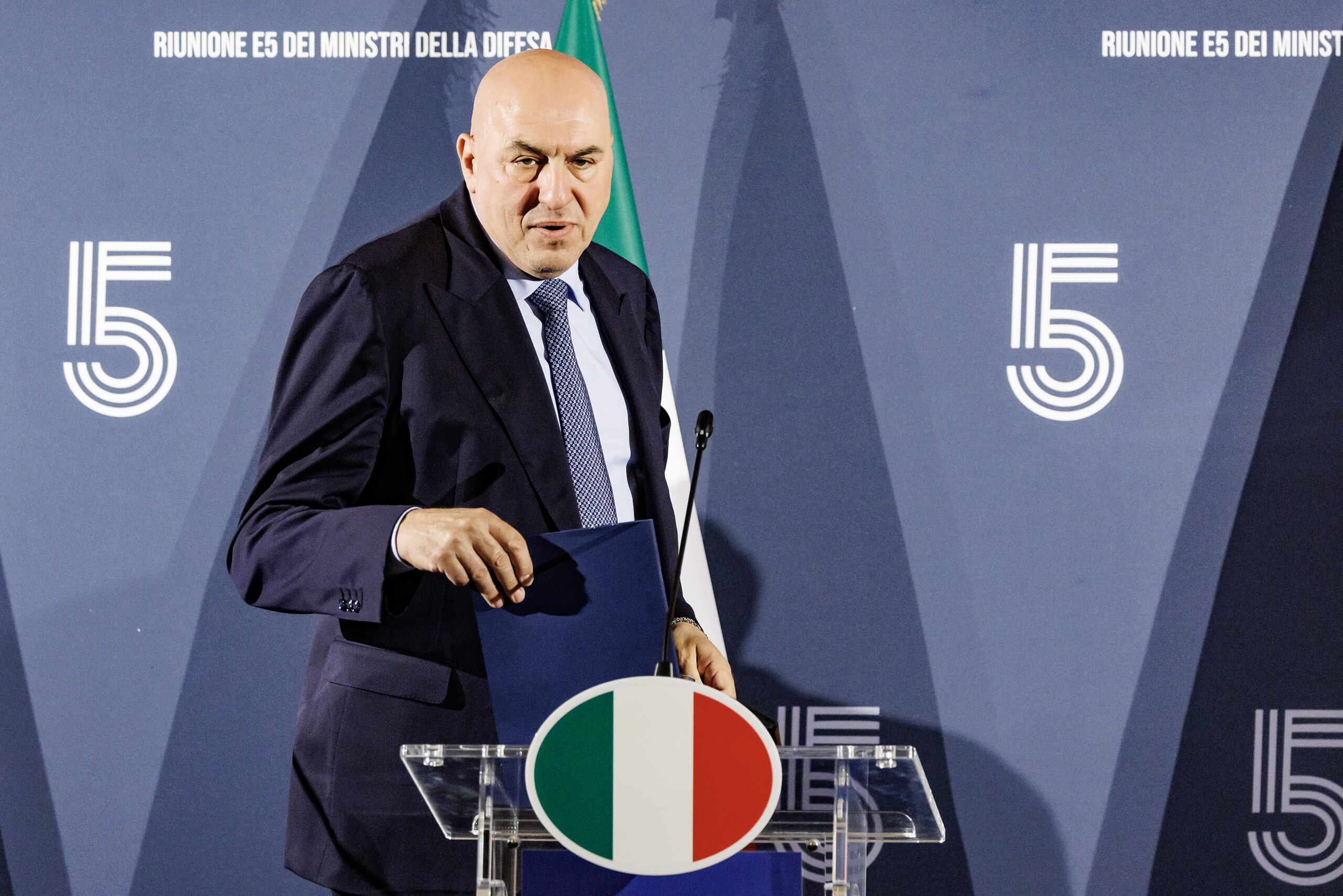 Gaza, Crosetto: "Pro-Palestinian protesters have the right to demonstrate"