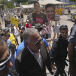 Gaza, Hamas: “Witkoff’s Visit to Aid Centers Is a Staged Show”