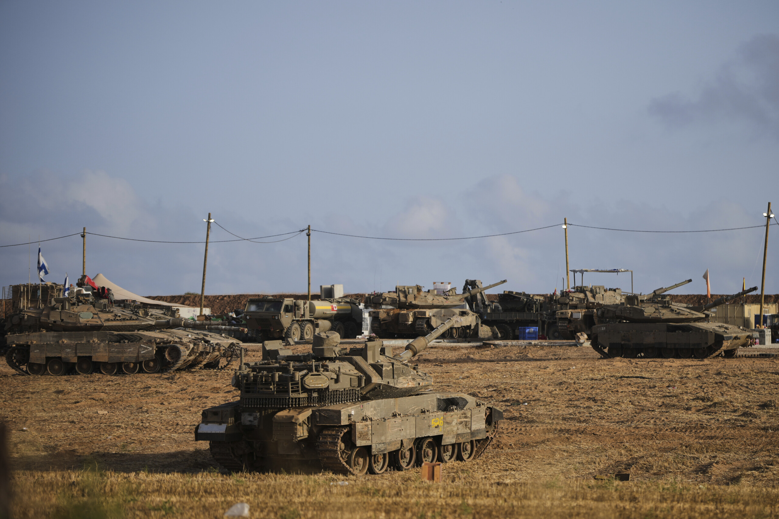 Gaza, IDF Raid Targets al-Awda Hospital: Water Tanks Hit