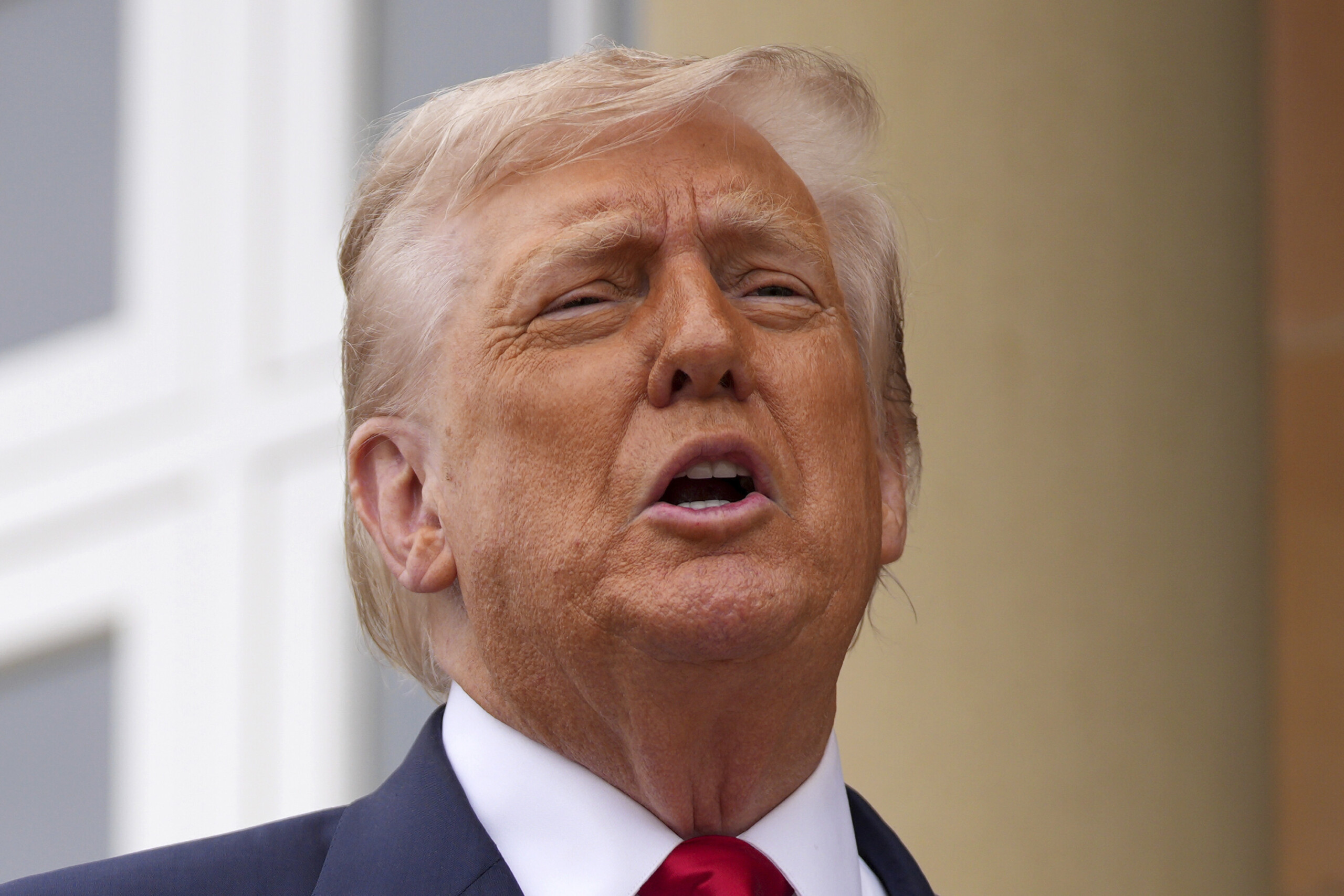 Gaza, Trump: "Hamas won't release the last hostages, they're like shields"