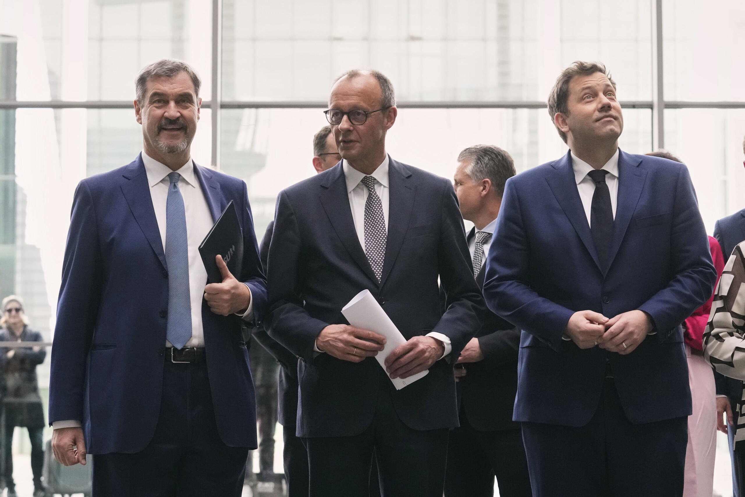 Germany: CDU-CSU and SPD sign coalition agreement Germany: CDU-CSU and SPD sign coalition agreement