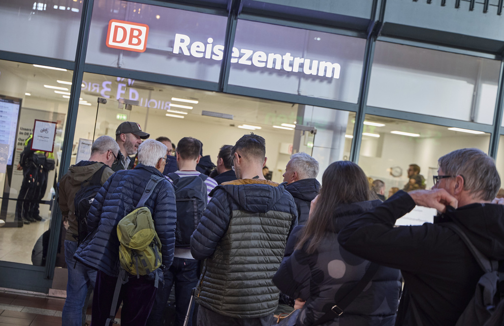 Germany, ‘early’ strike at Hamburg airport: 40,000 passengers affected