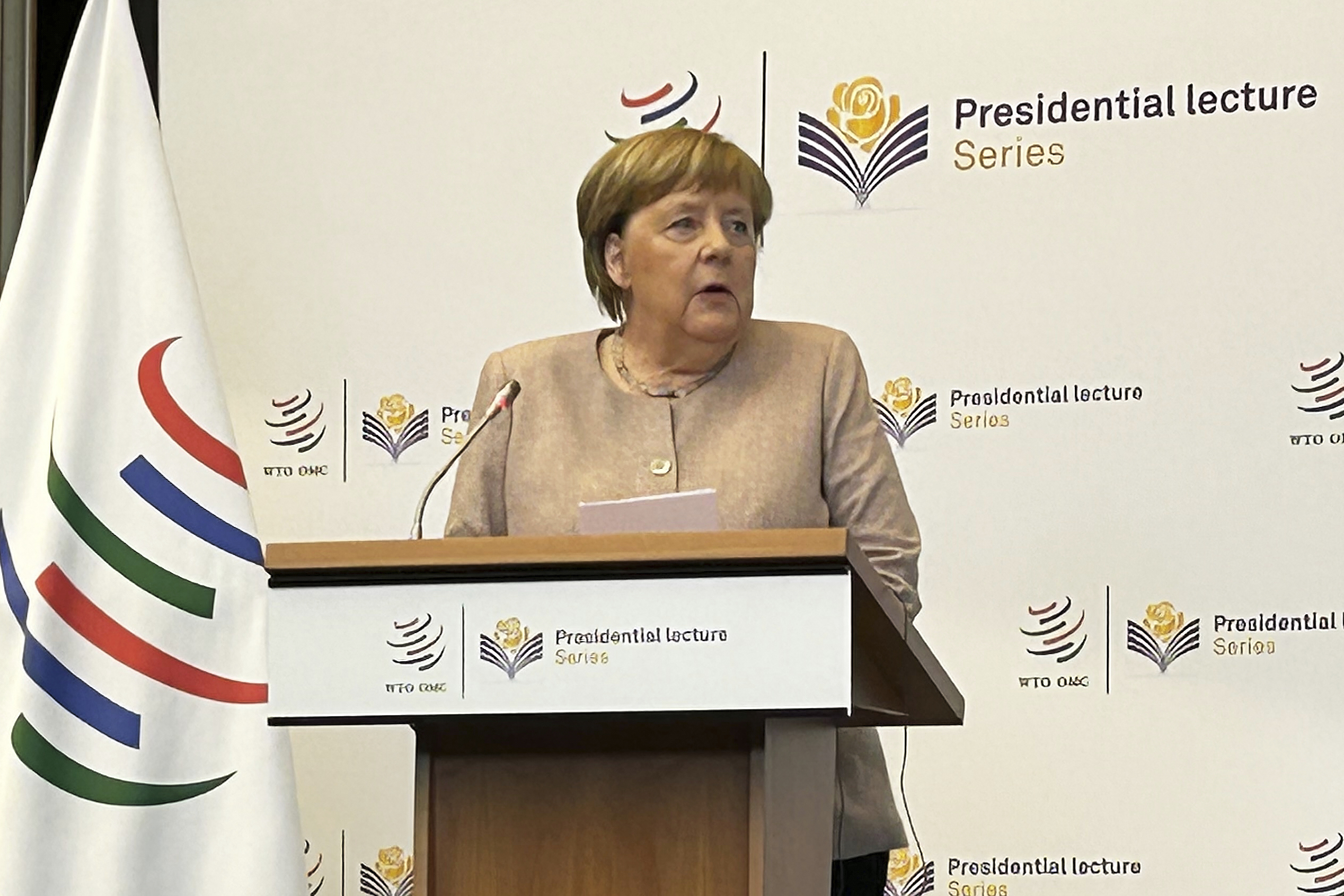 Germany: former Chancellor Merkel sends text message congratulating Merz Germany: former Chancellor Merkel sends text message congratulating Merz