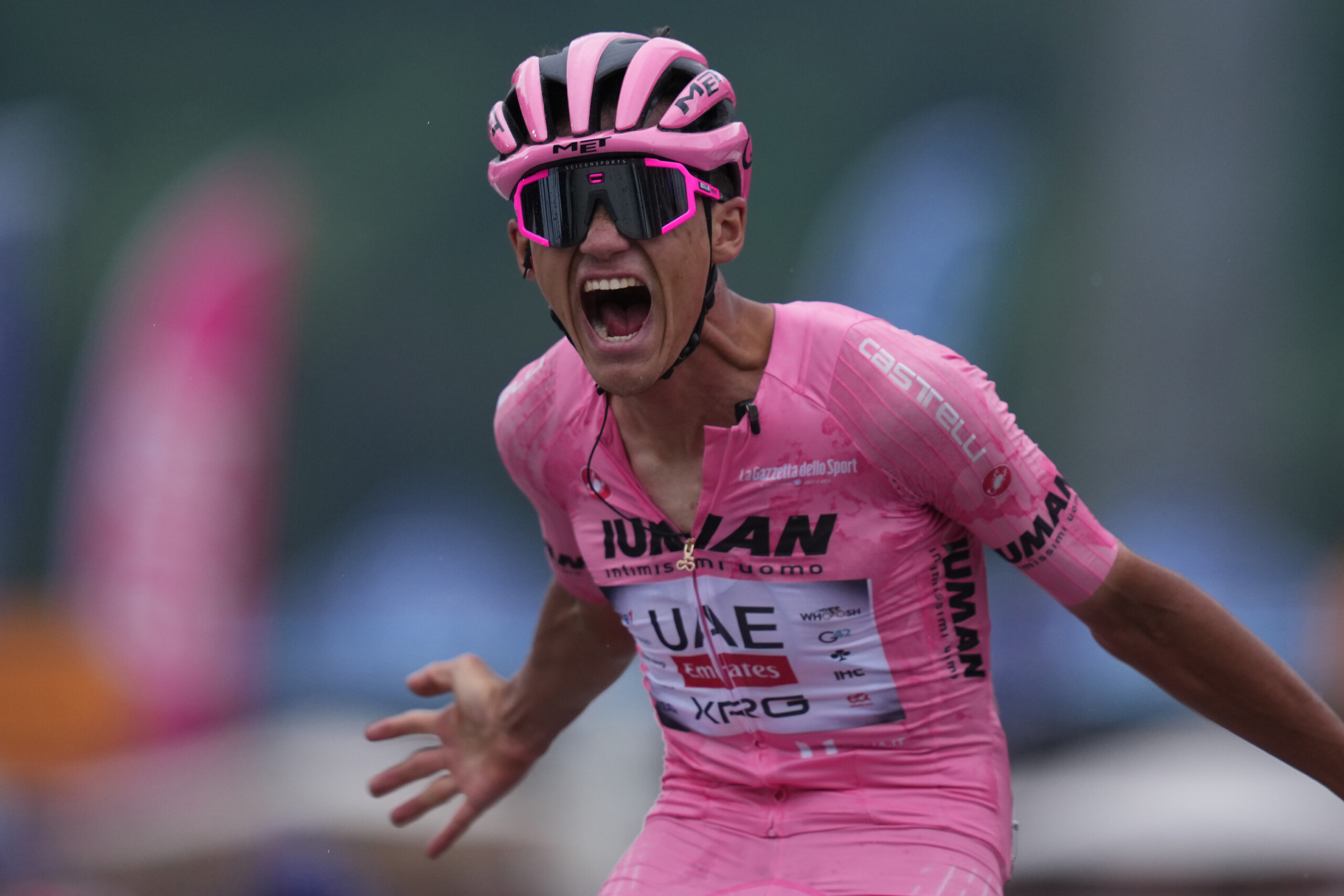 Giro d’Italia, Del Toro wins 17th stage in Bormio and retains the pink jersey Giro d’Italia, Del Toro wins 17th stage in Bormio and retains the pink jersey