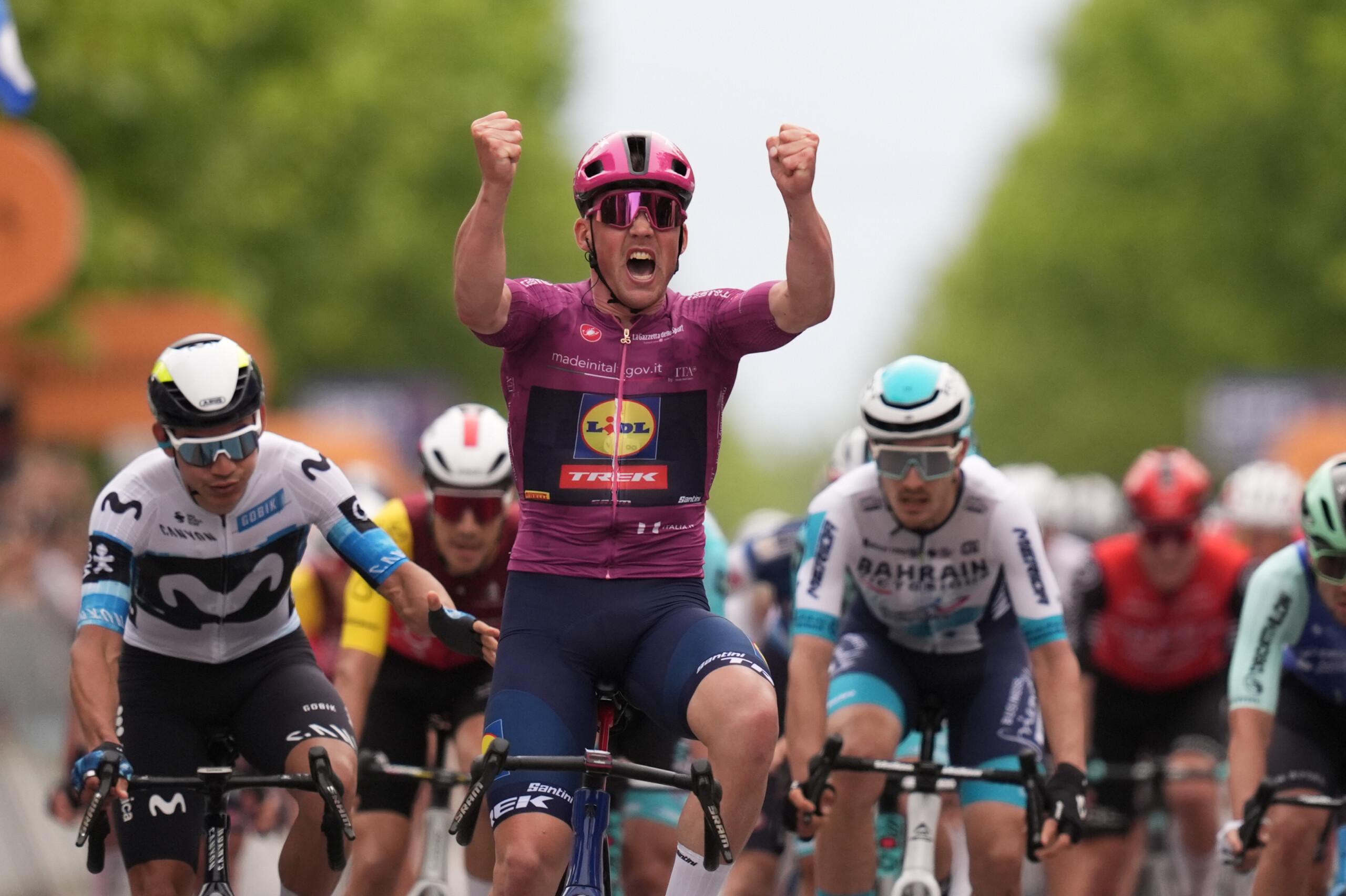 Giro d'Italia: Pedersen wins third stage and regains the pink jersey Giro d'Italia: Pedersen wins third stage and regains the pink jersey