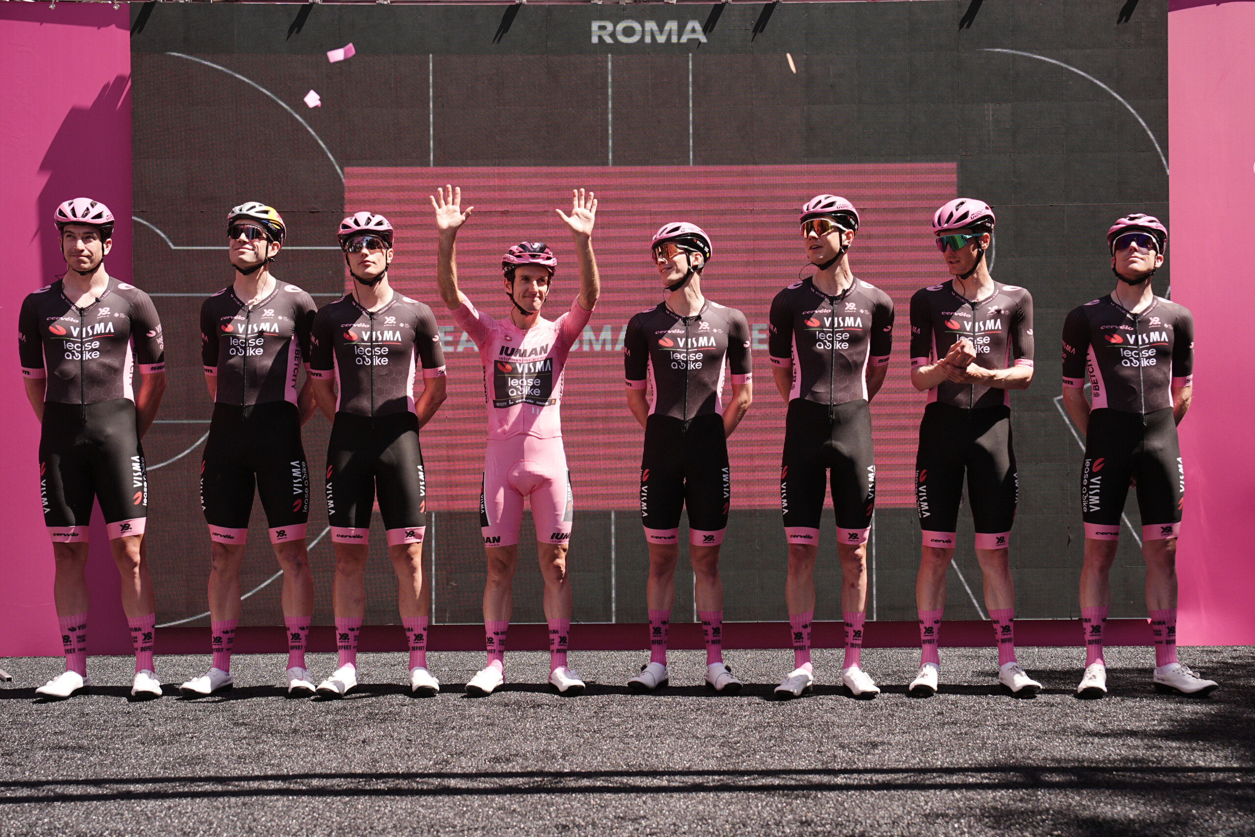 Giro d'Italia, Pope greets cyclists. ‘Take care of your spirit as well as your body.’