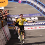 Giro d’Italia, Van Aert wins stage nine: pink jersey to Del Toro