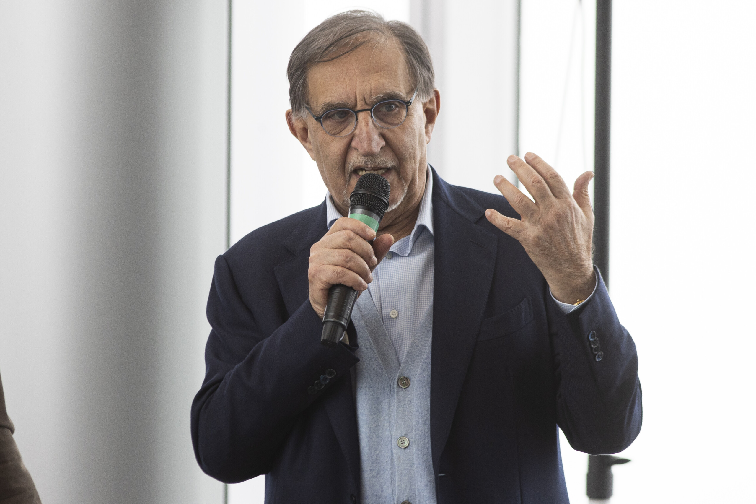 Government, La Russa: "Another worrying act against Meloni, firm condemnation"