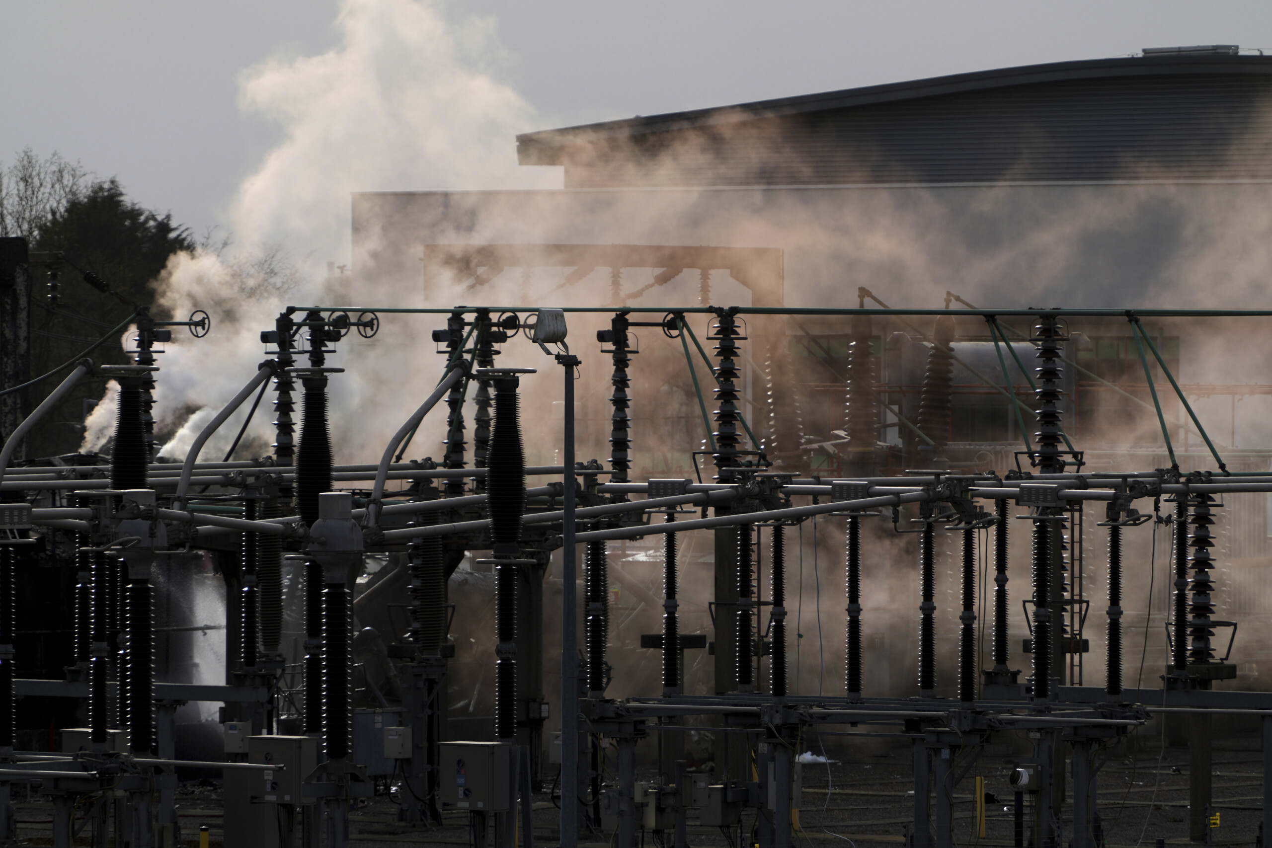 Heathrow, fire brigade: "Airport fire not suspicious"