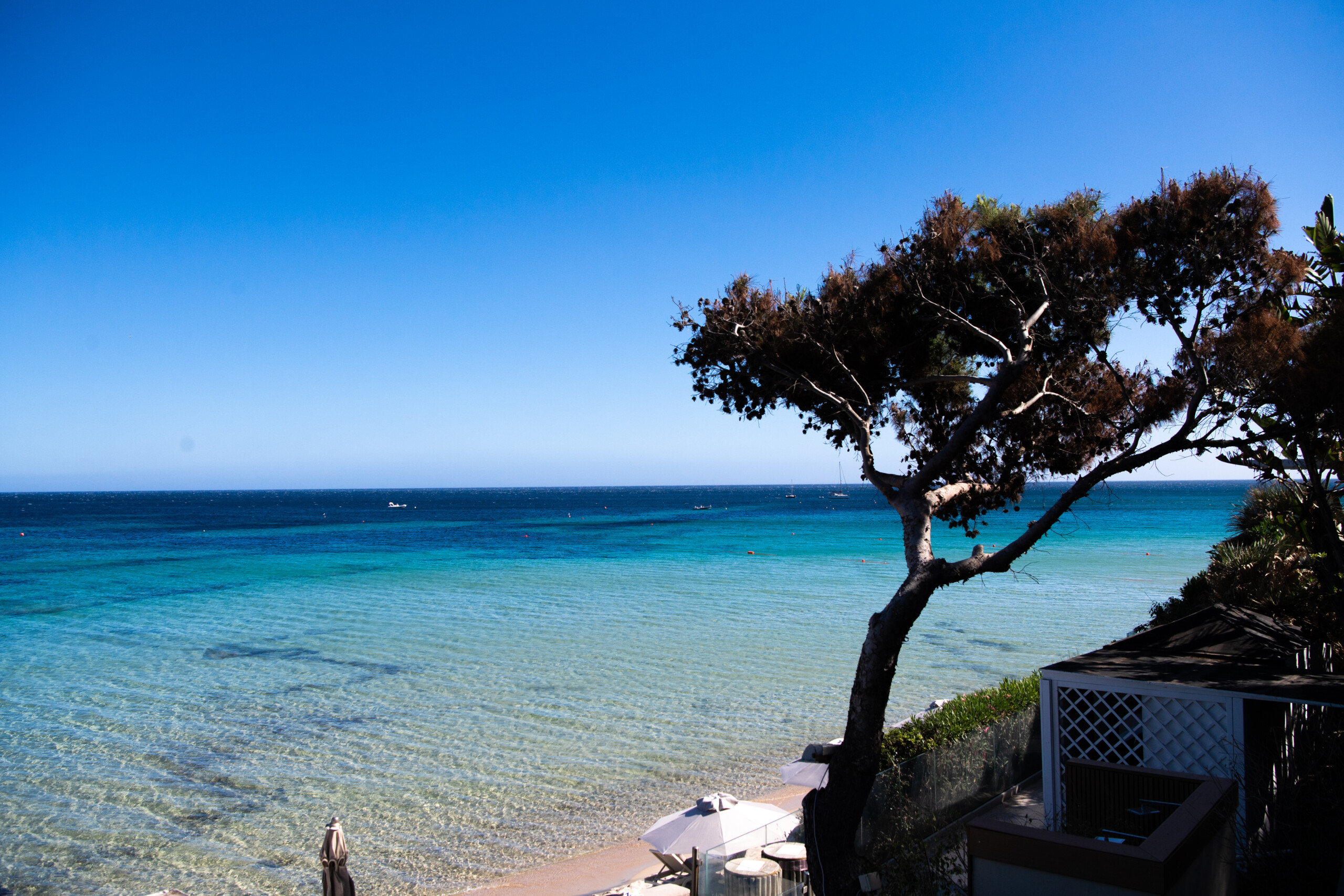 Heatwave: people taken ill on the beach, two dead in Sardinia