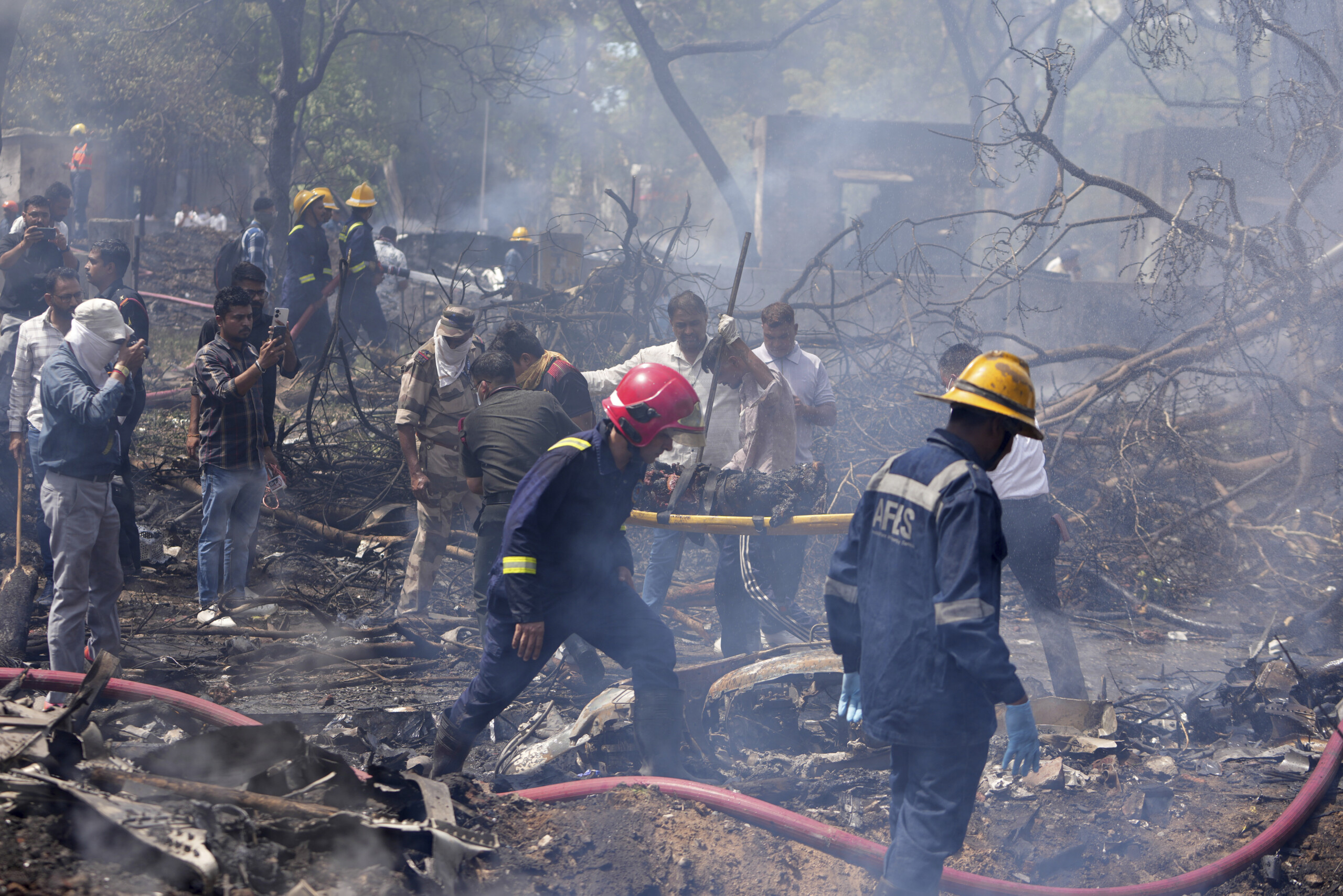 India, Police: Over 200 Bodies Recovered from the Crash Site